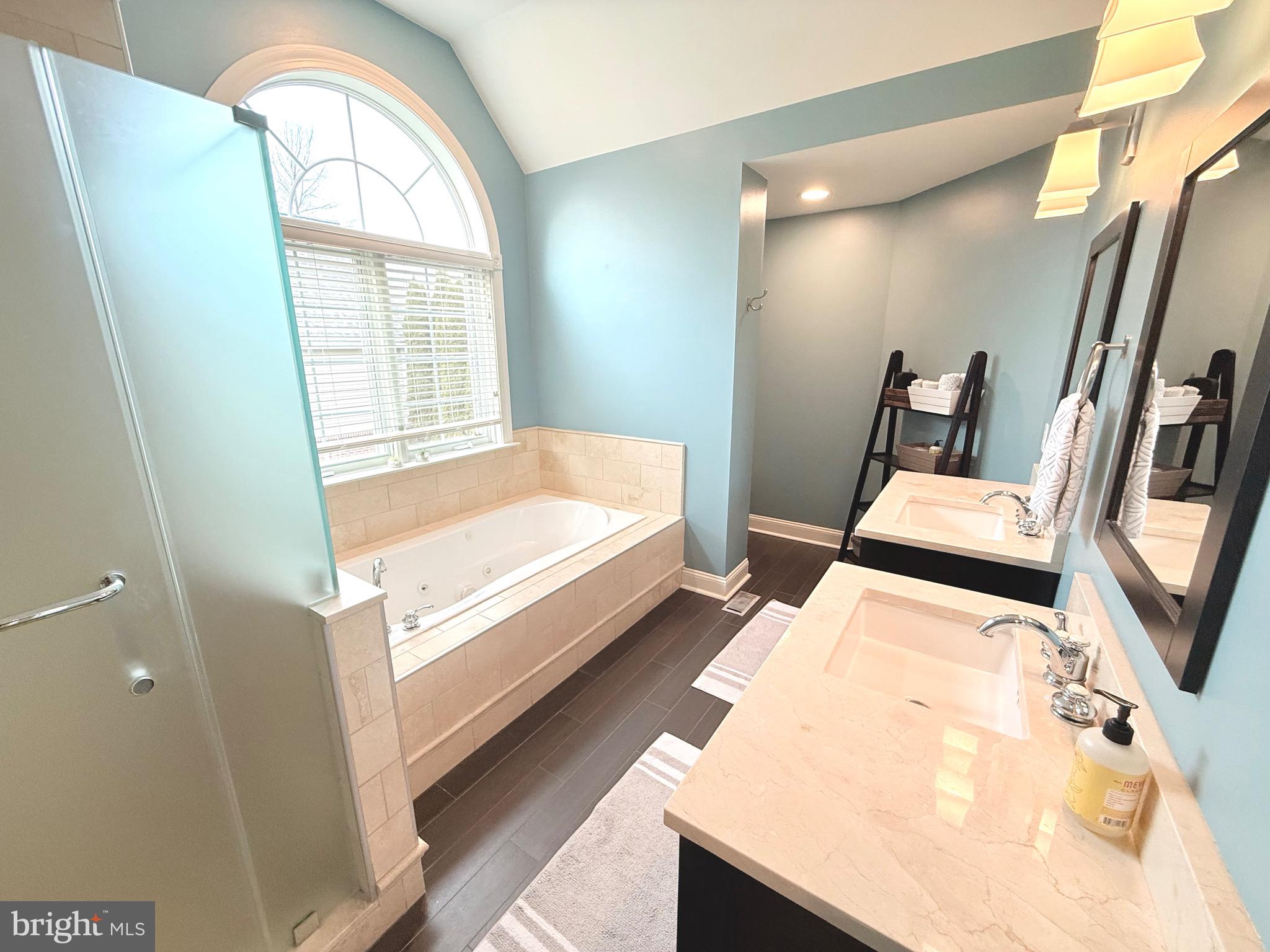 WEATHERSTONE - Residential