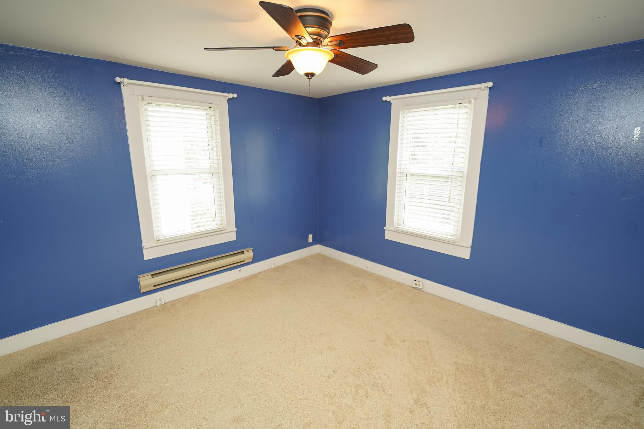 CAMDEN AVE. - Residential