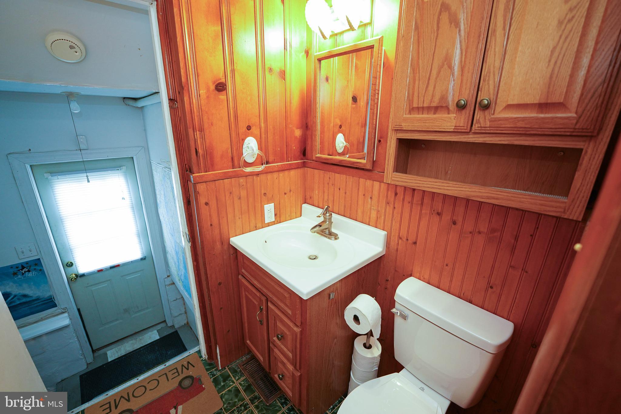 CAMDEN AVE. - Residential