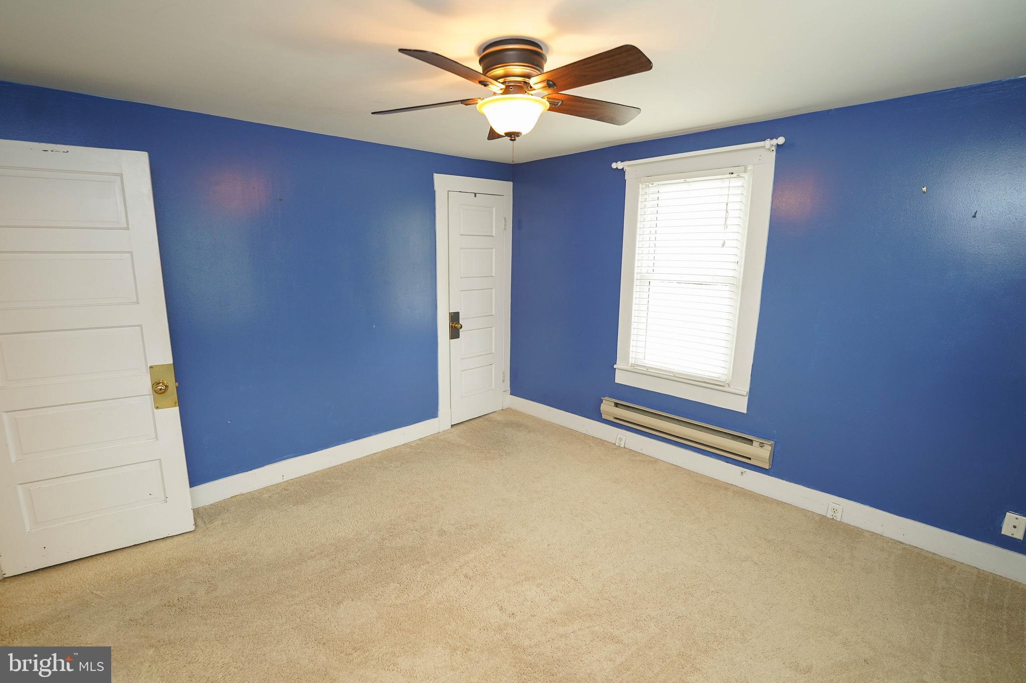 CAMDEN AVE. - Residential