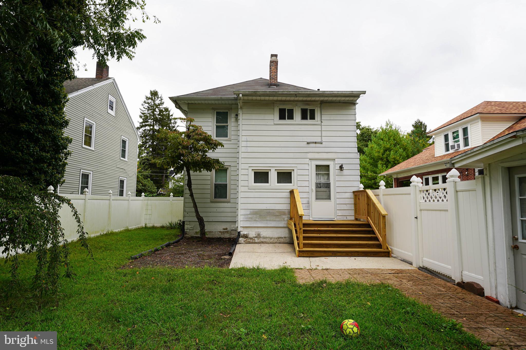 232 NORTH BOULEVARD