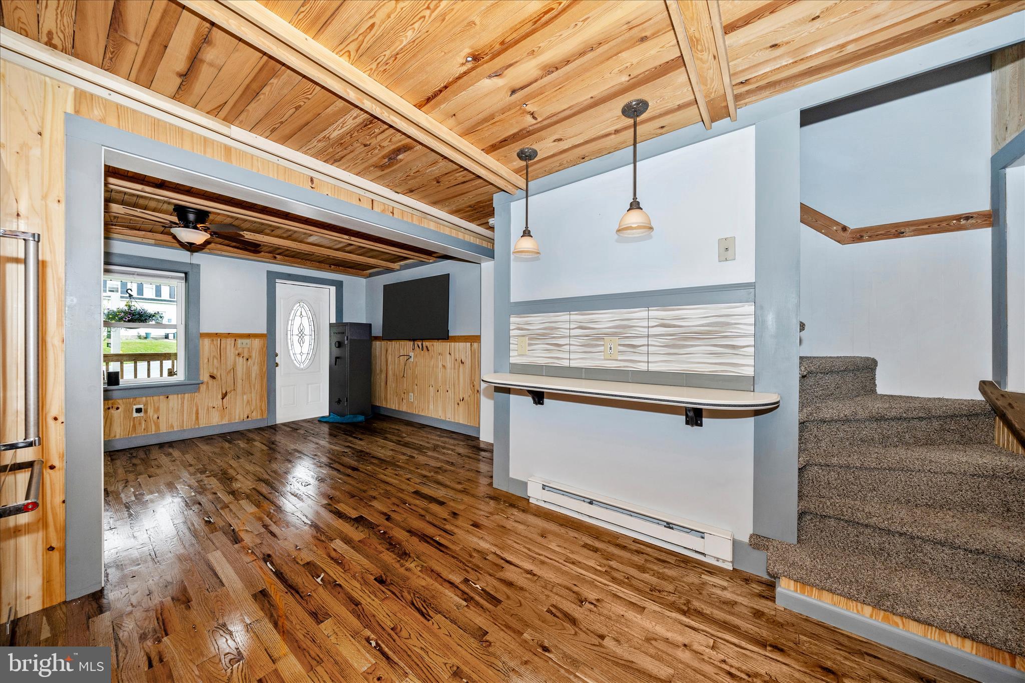 455-457 W 5TH STREET
