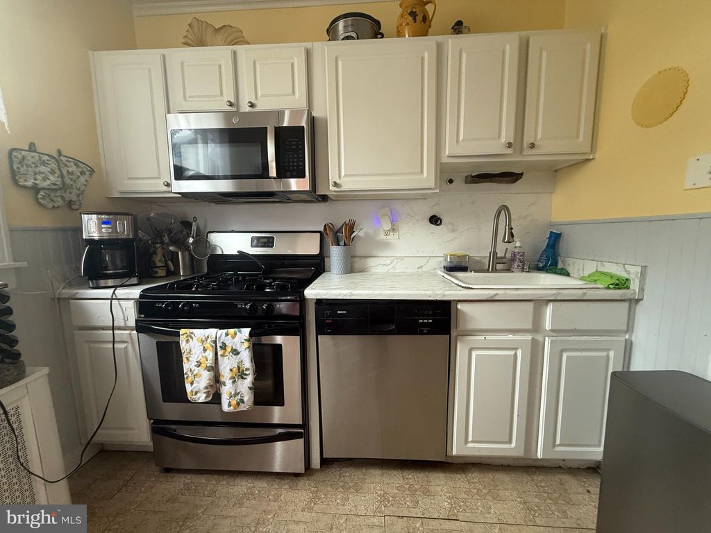 Photo of 3349 Saint Vincent Street, PHILADELPHIA, PA 19149 (MLS # PAPH2549536)