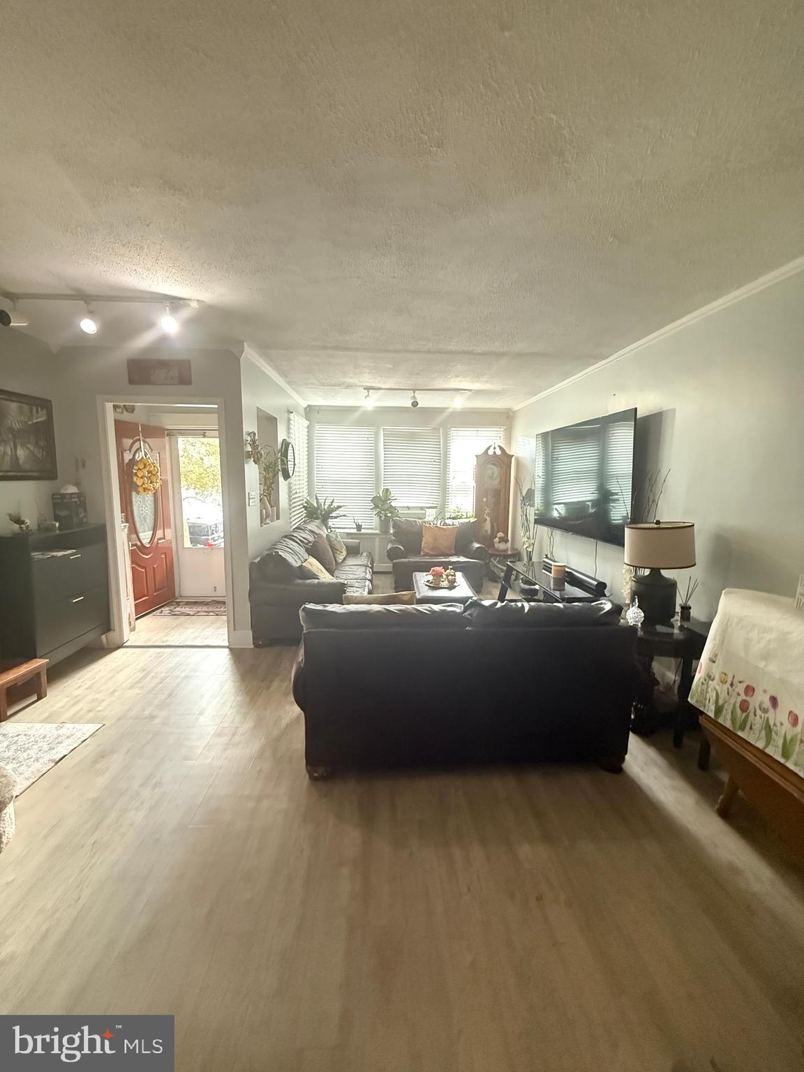 MAYFAIR - Residential