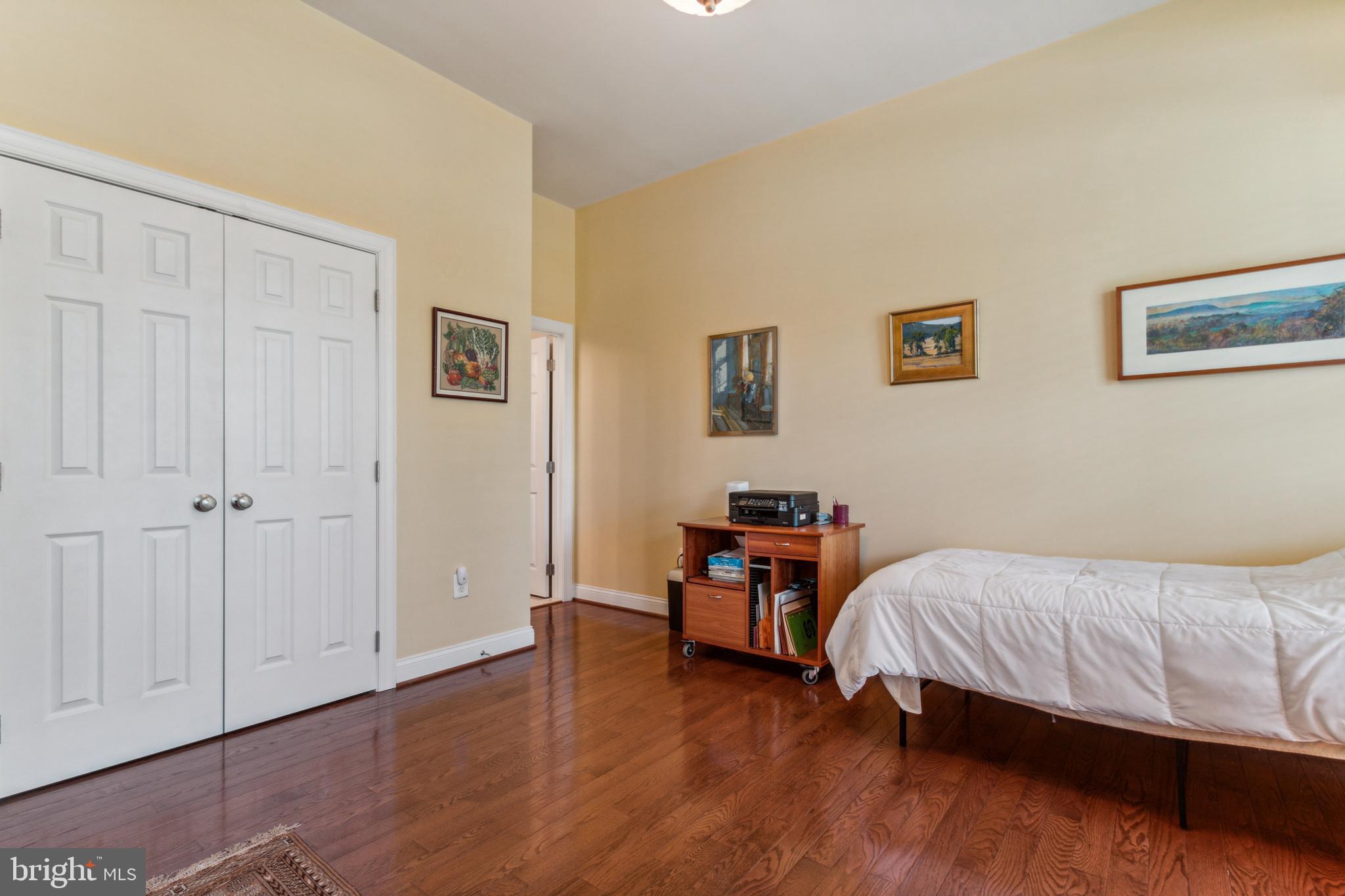 LAKE MANASSAS - Residential