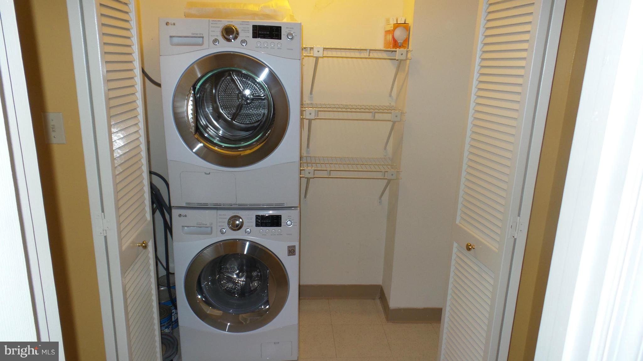 HENDERSON'S WHARF - Residential Lease