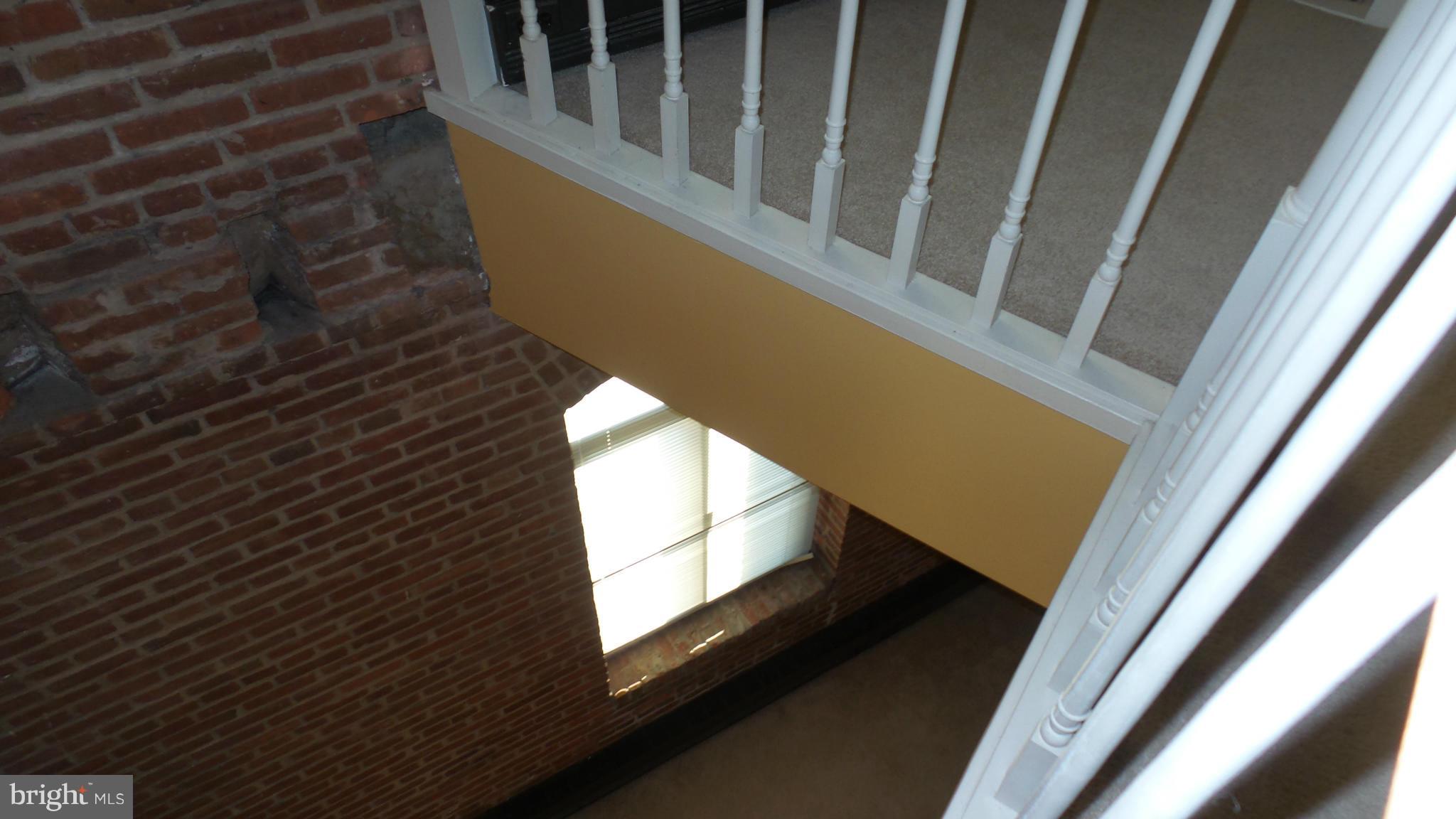 HENDERSON'S WHARF - Residential Lease