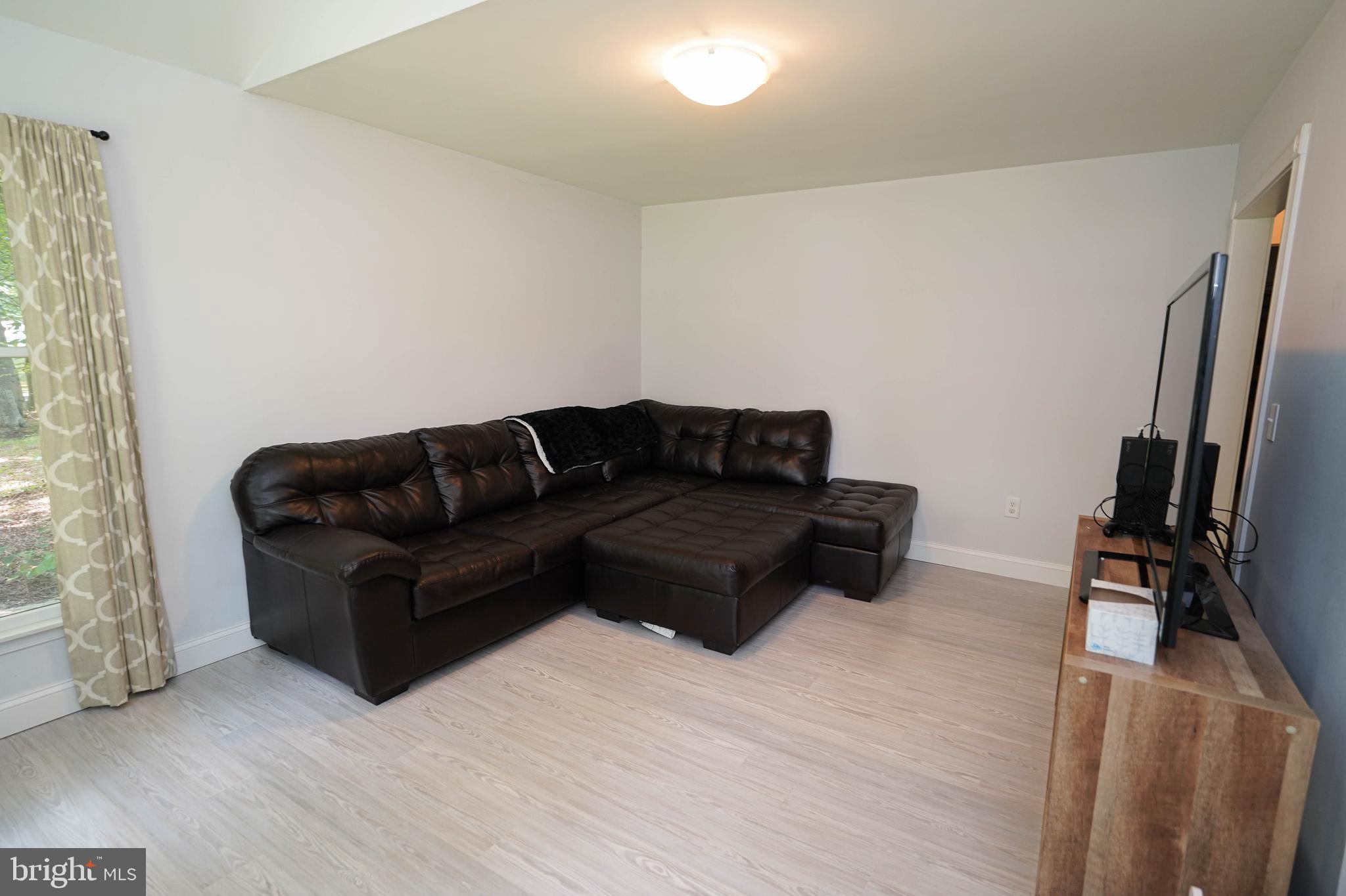 NEVINS MILL - Residential