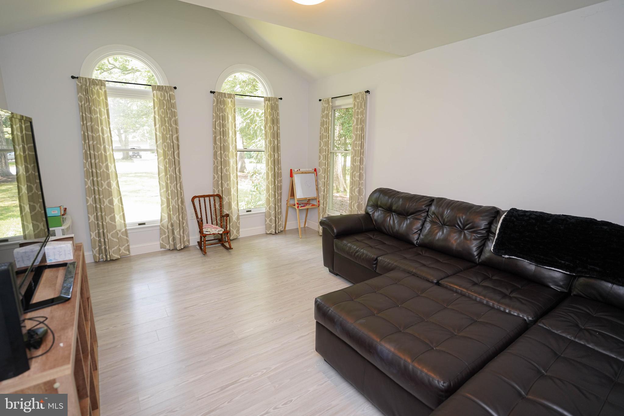 NEVINS MILL - Residential