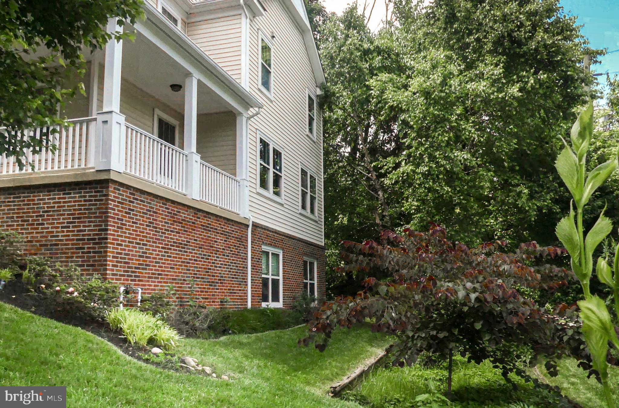 ALEXANDRIA - Residential