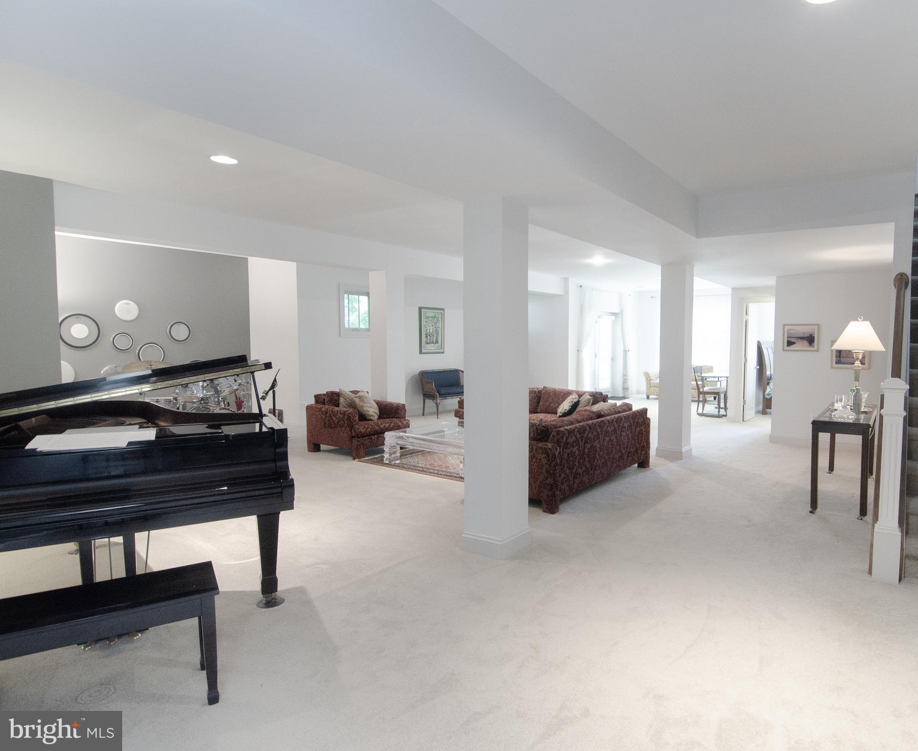 ALEXANDRIA - Residential