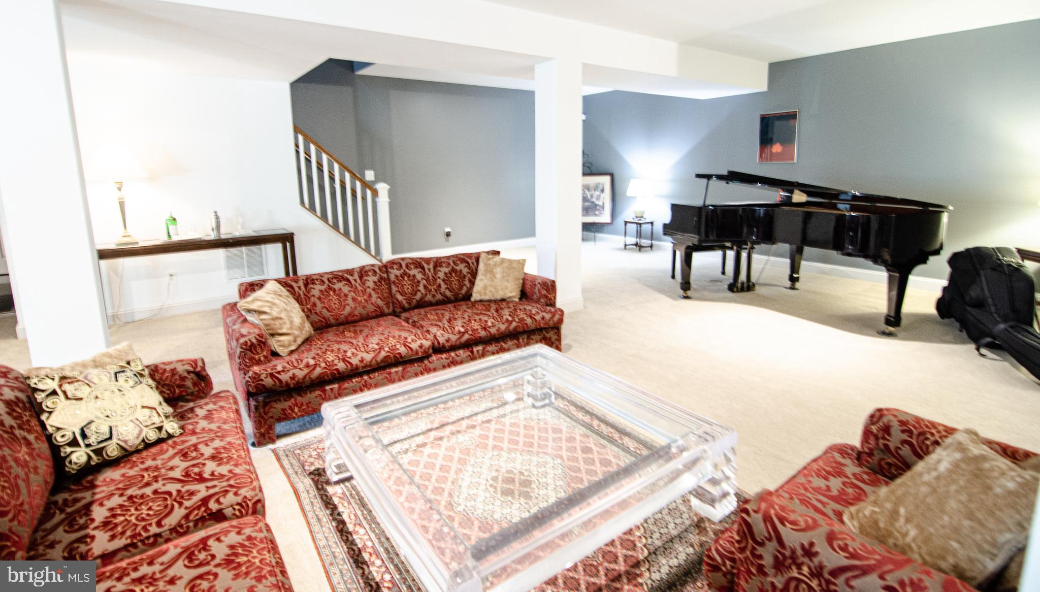 ALEXANDRIA - Residential