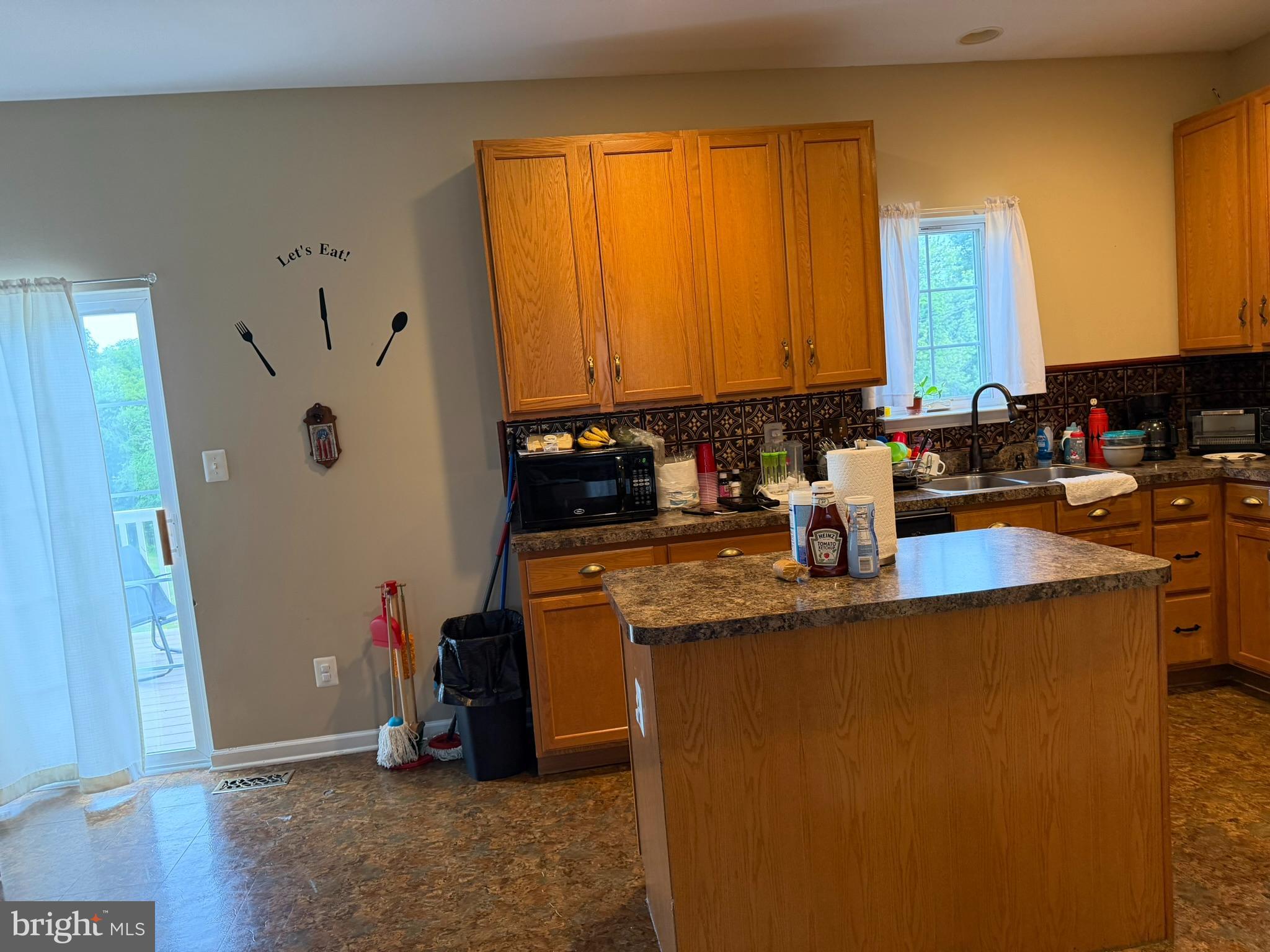 2283 WALNUT BOTTOM ROAD 33