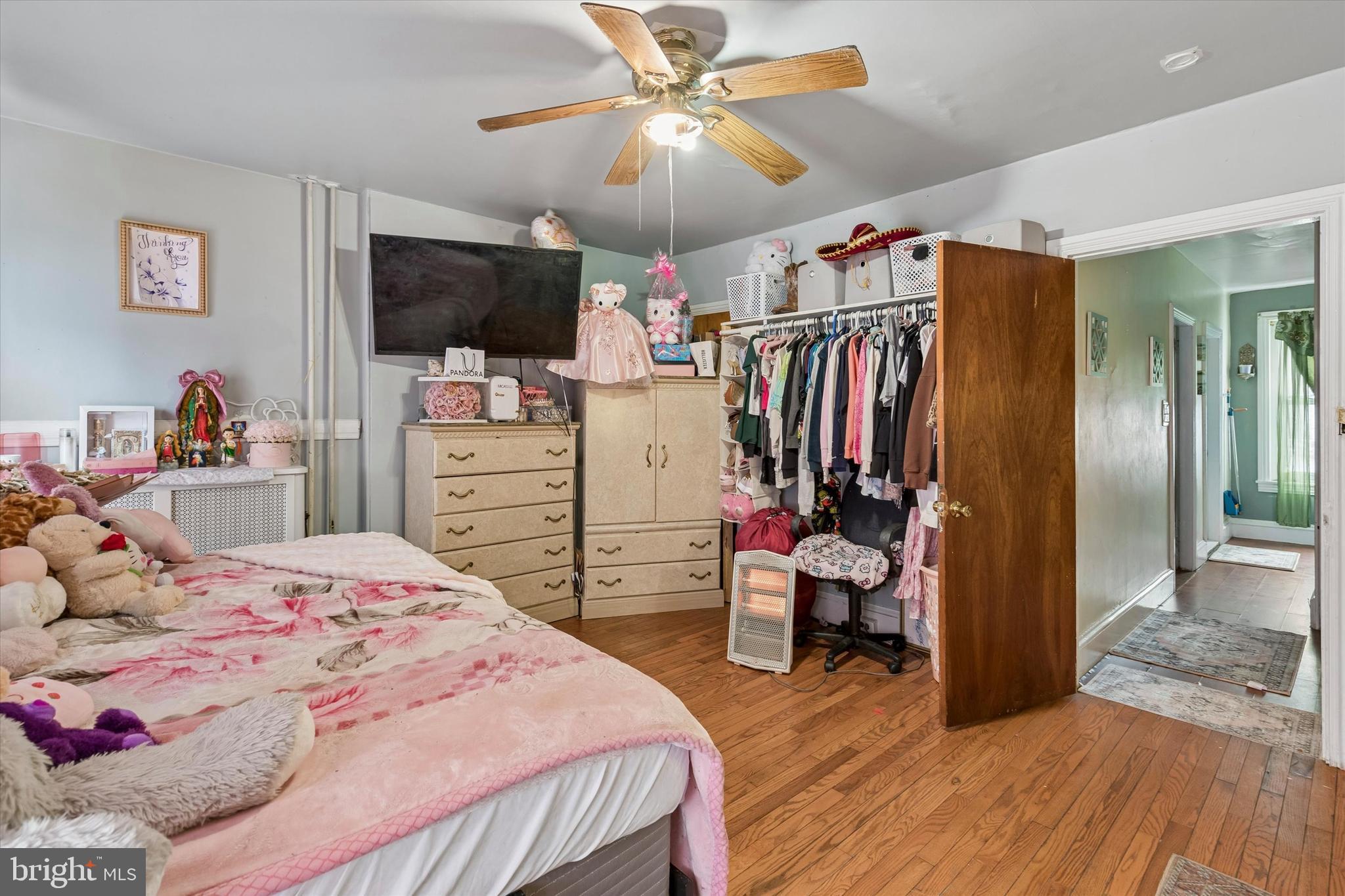 NORRISTOWN - Residential