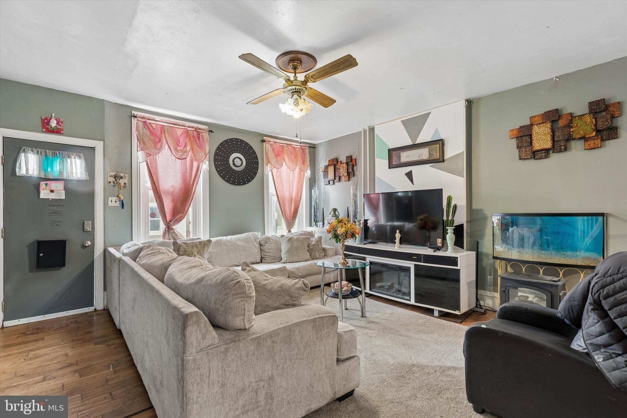 NORRISTOWN - Residential