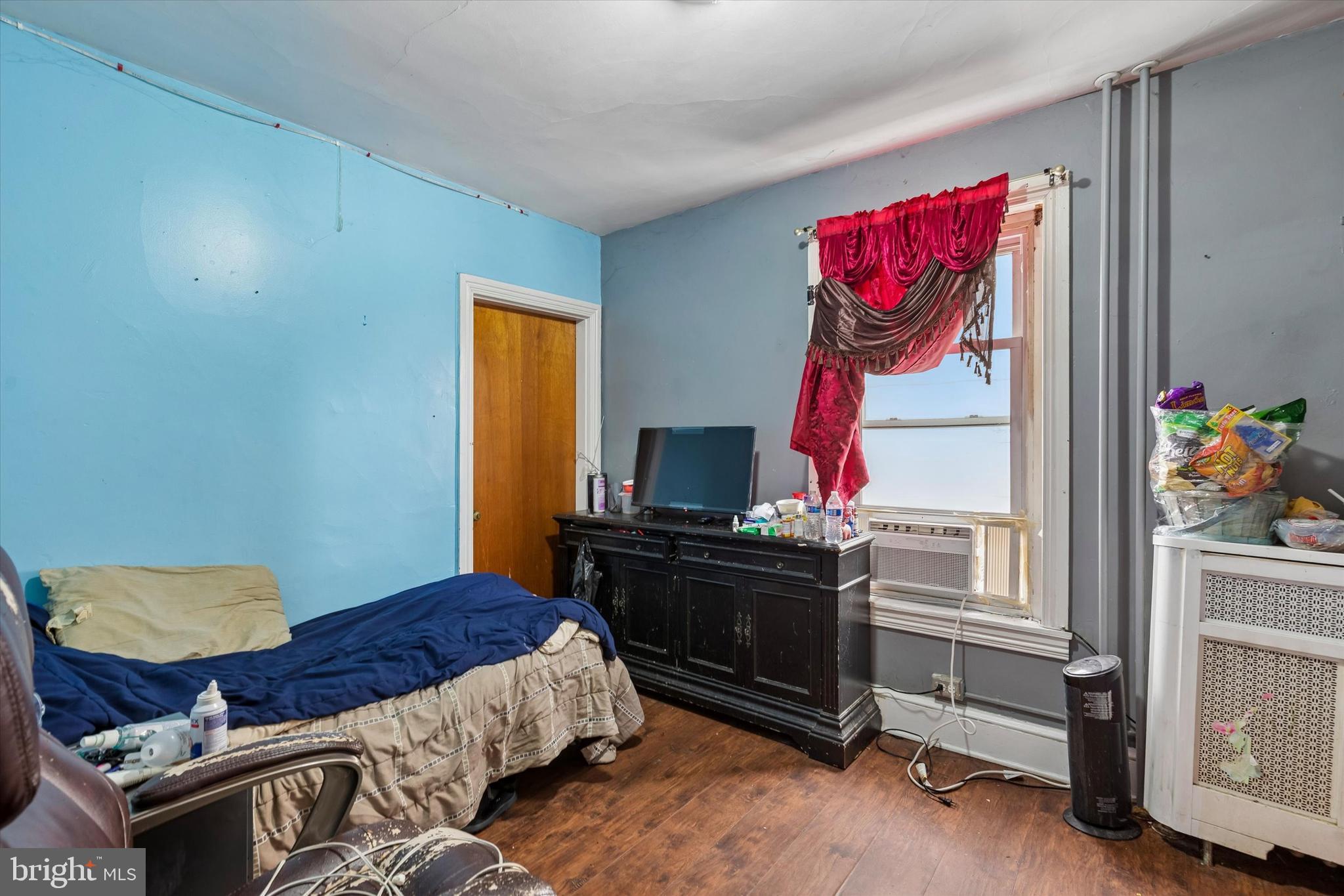 NORRISTOWN - Residential