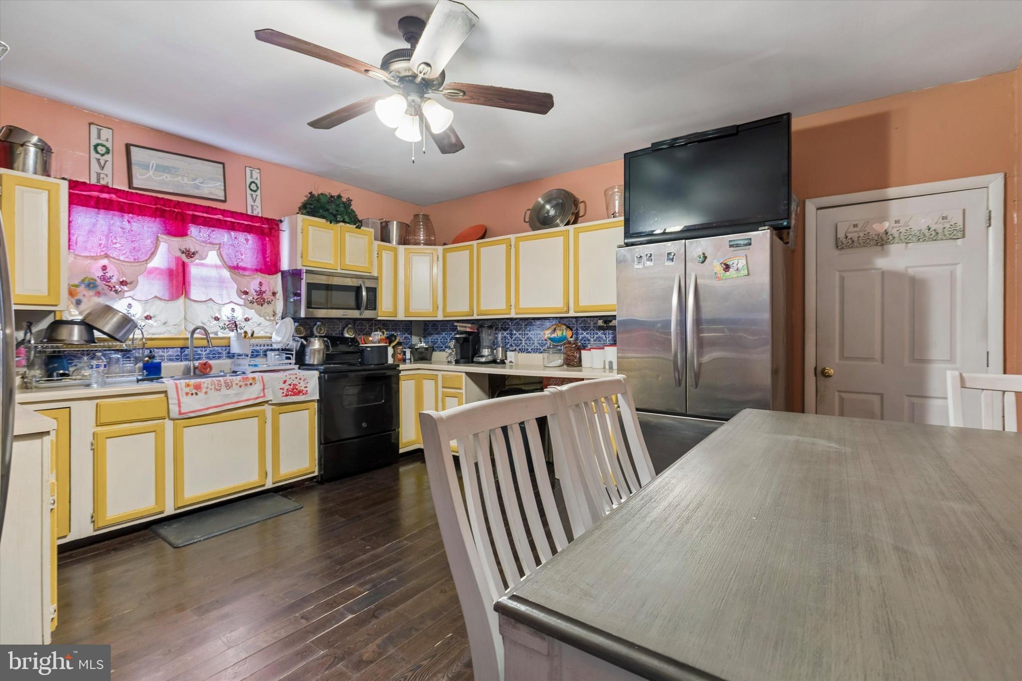 NORRISTOWN - Residential