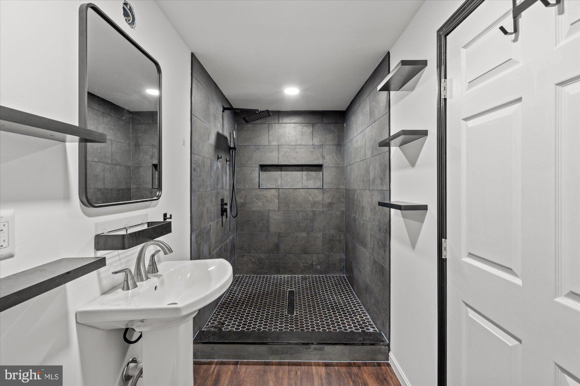 LITTLE ROCKY RUN - Residential