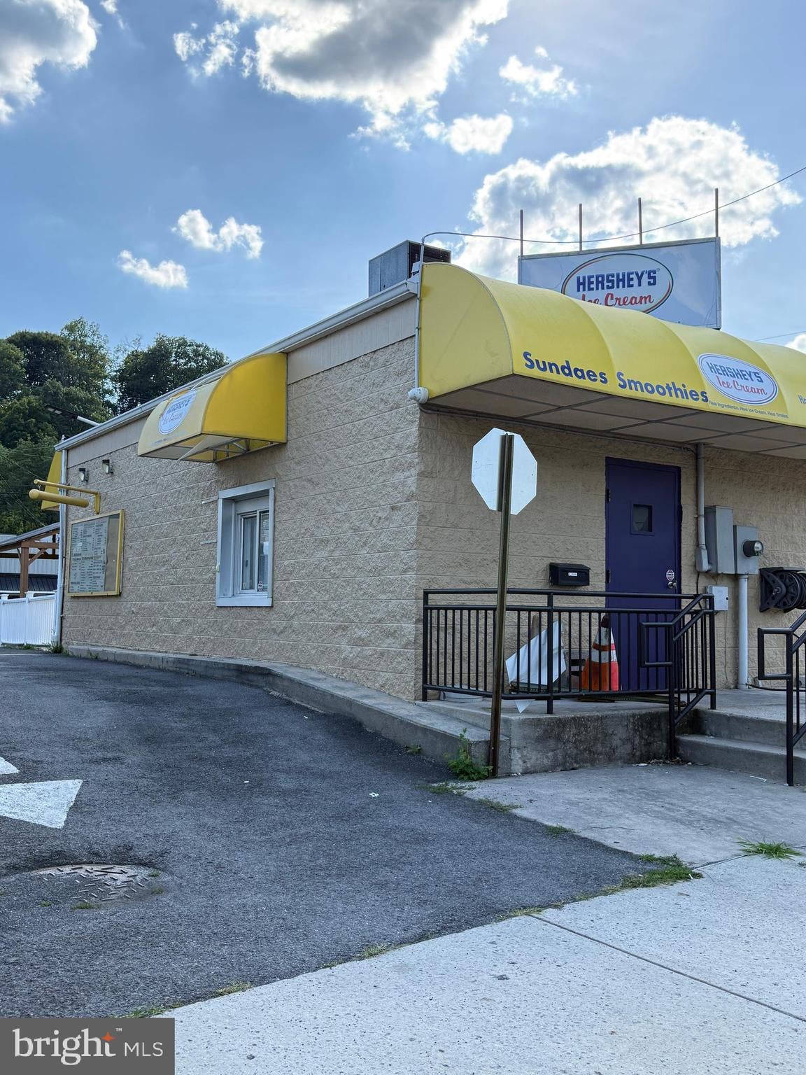 735 N CENTRE STREET
