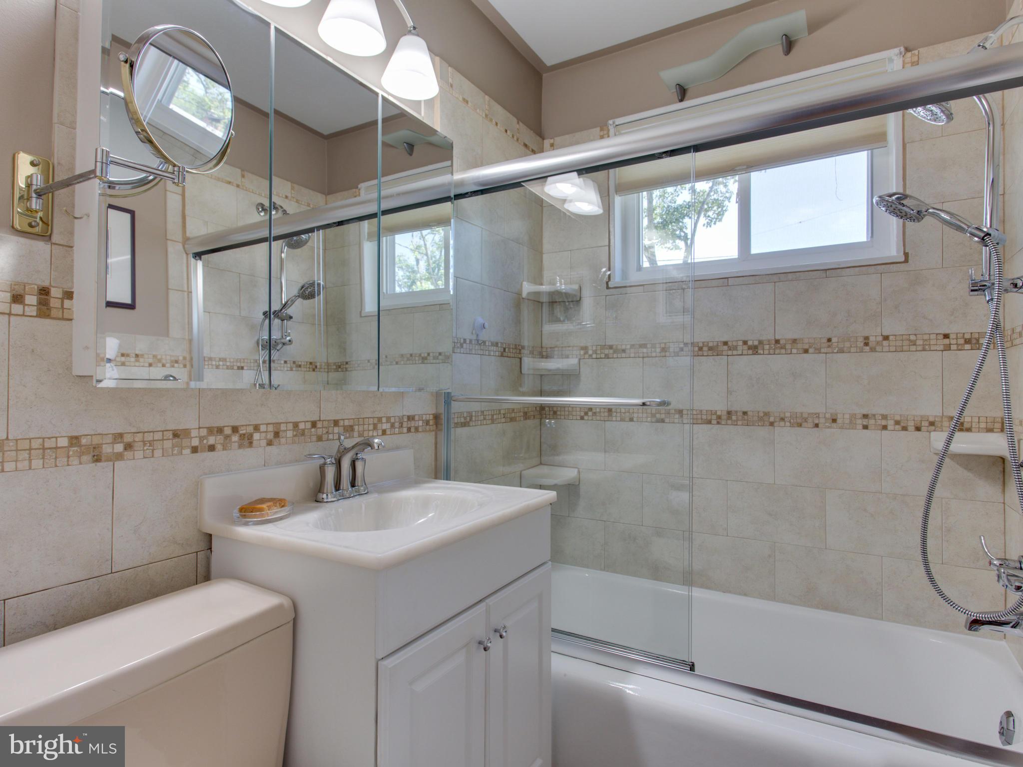 OAKVIEW - Residential