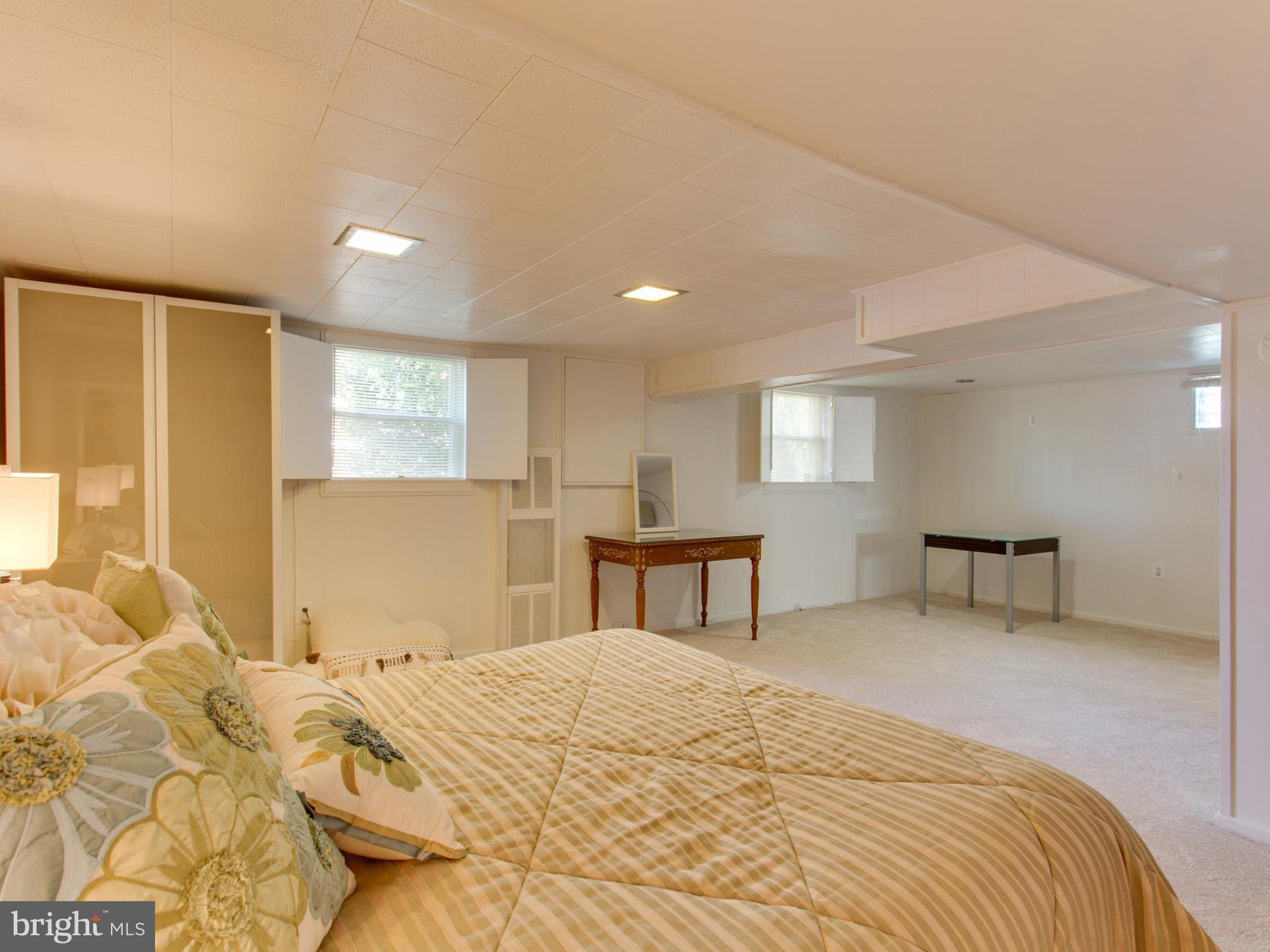 OAKVIEW - Residential