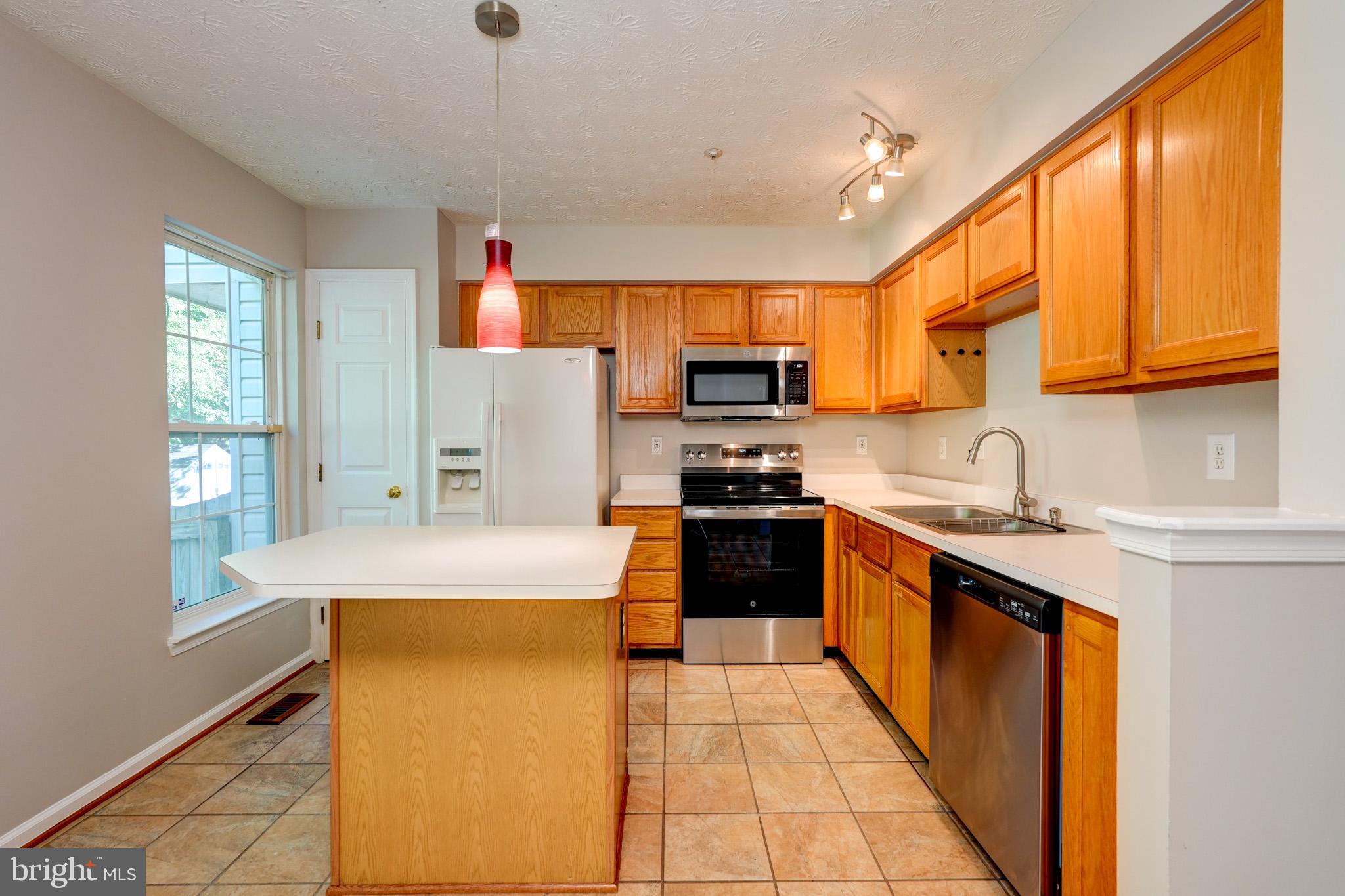 WYNDEMERE II - Residential Lease