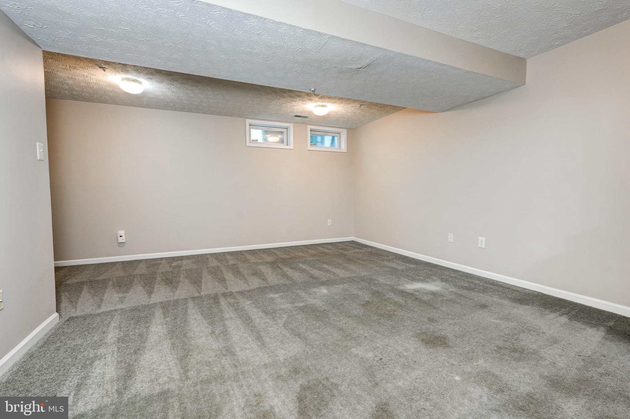 WYNDEMERE II - Residential Lease