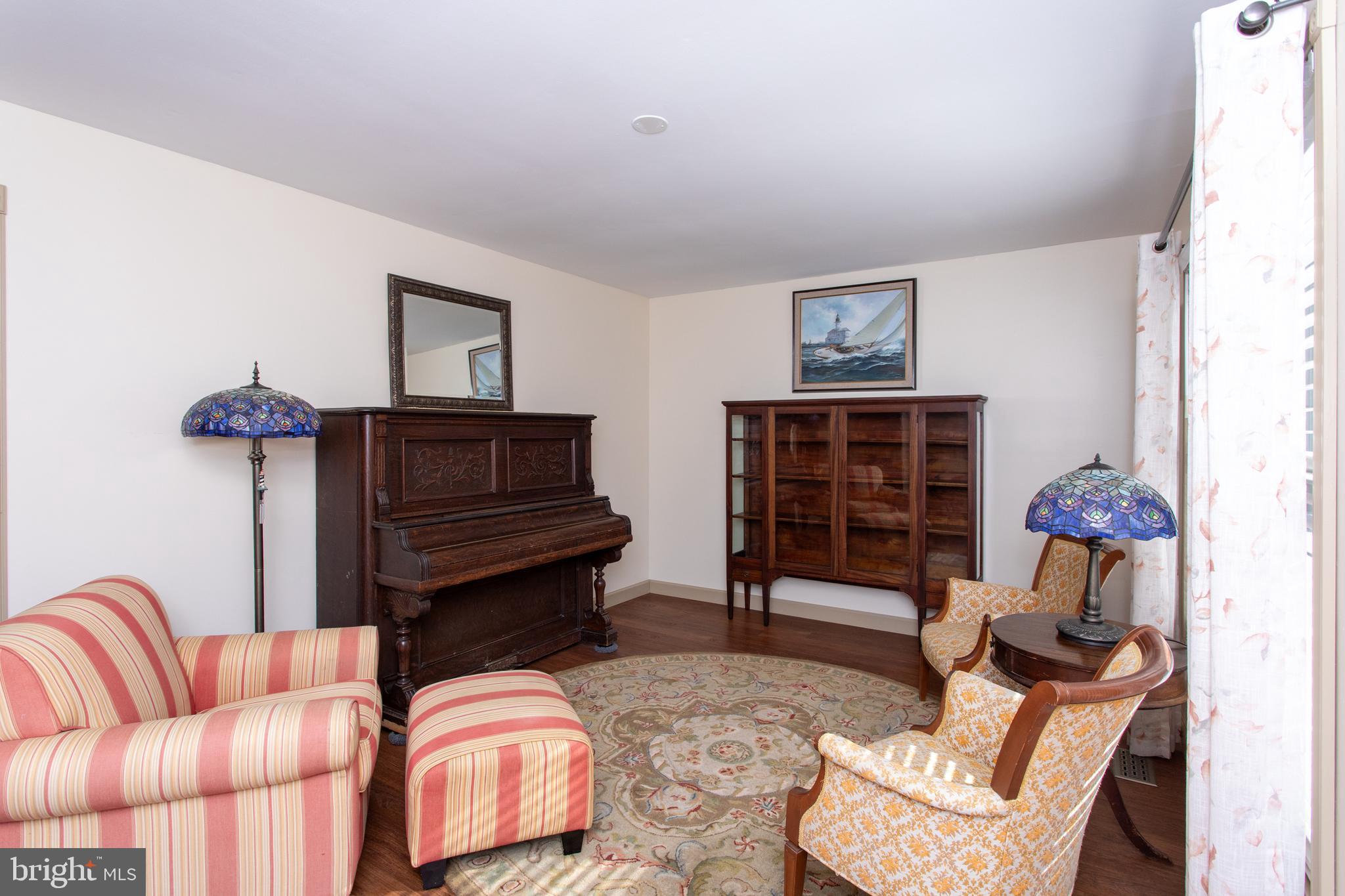 6875 KANGAROO DRIVE
