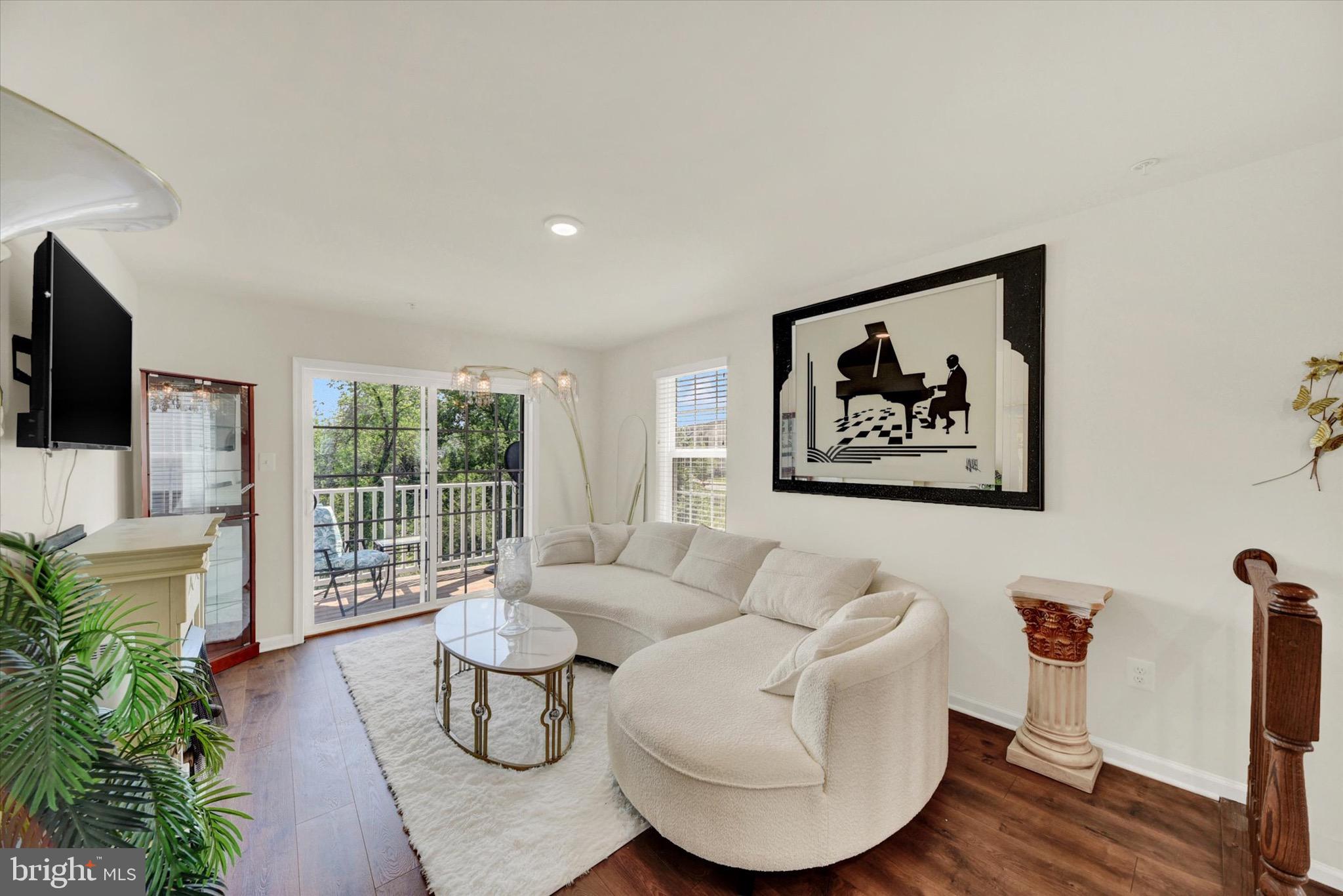 BALLARD GREEN - Residential