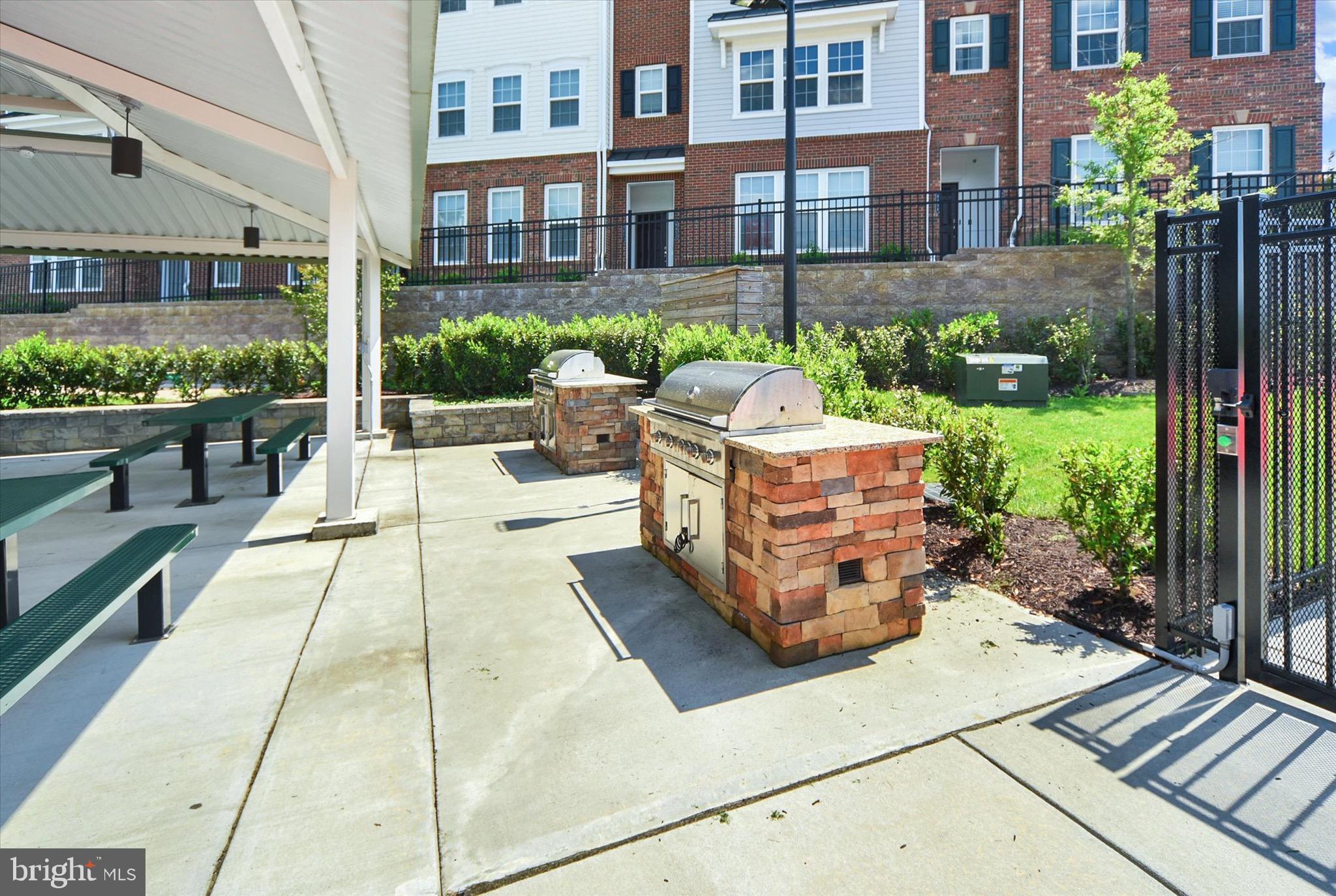 BALLARD GREEN - Residential