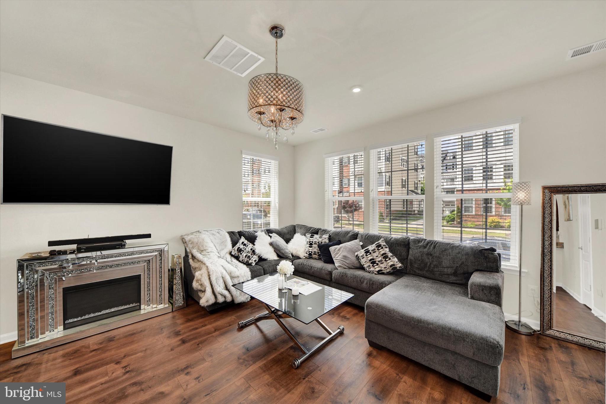 BALLARD GREEN - Residential