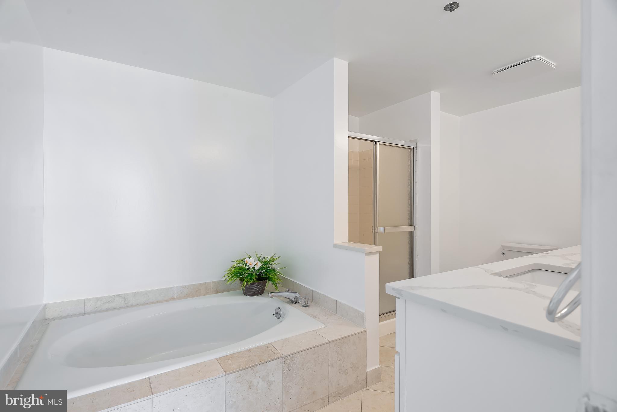 THE VICTORIA CODM - Residential