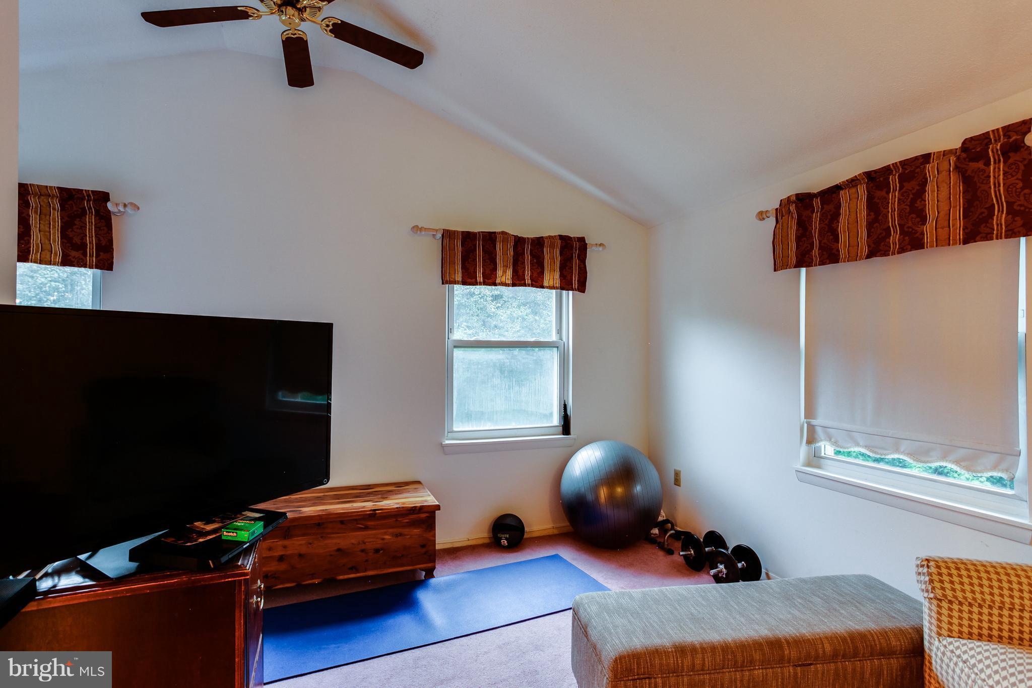 NEW CUT FARMS - Residential