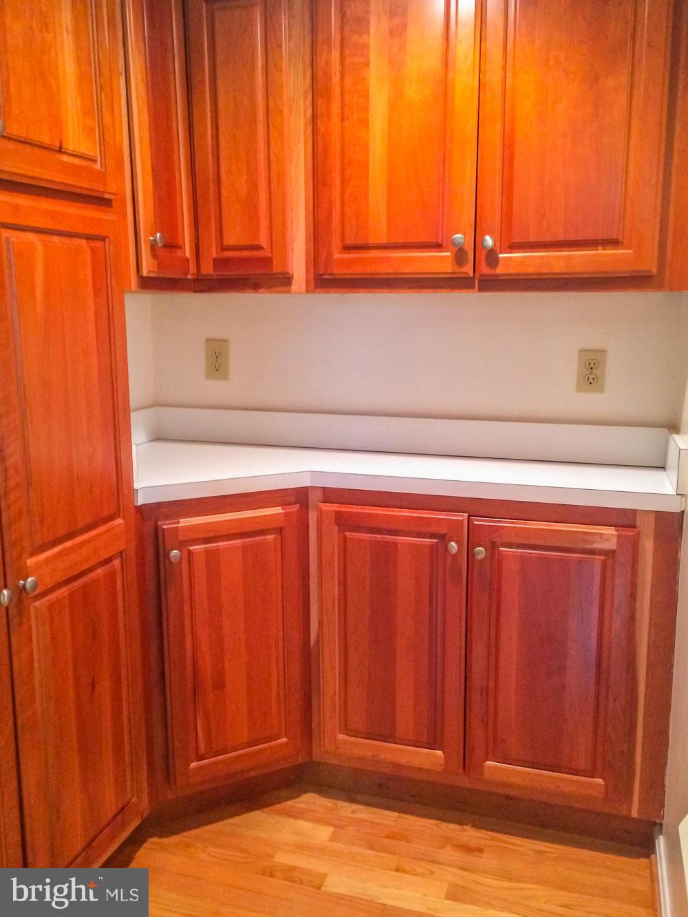 GEORGETOWN HOUSES - Residential Lease