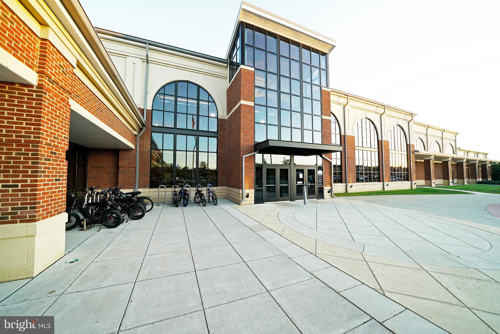 SOUTH RIDING - Residential