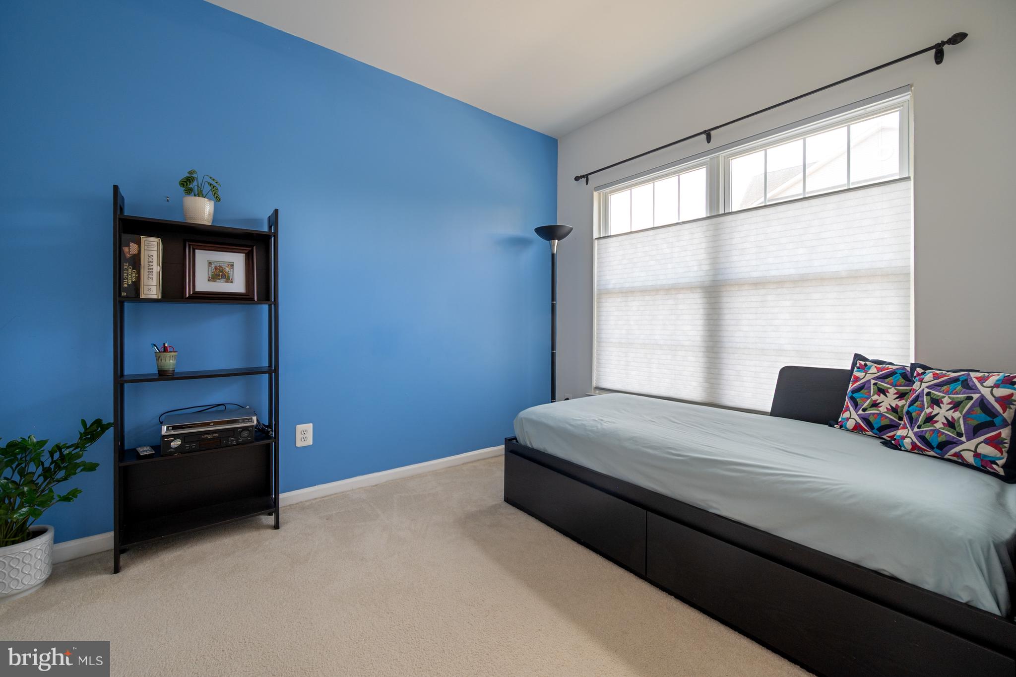 SOUTH RIDING - Residential