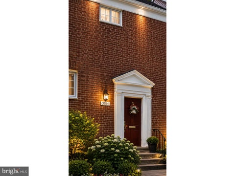 Condo For Sale - 3304 Gunston Road<br/> ALEXANDRIA, VA 22302