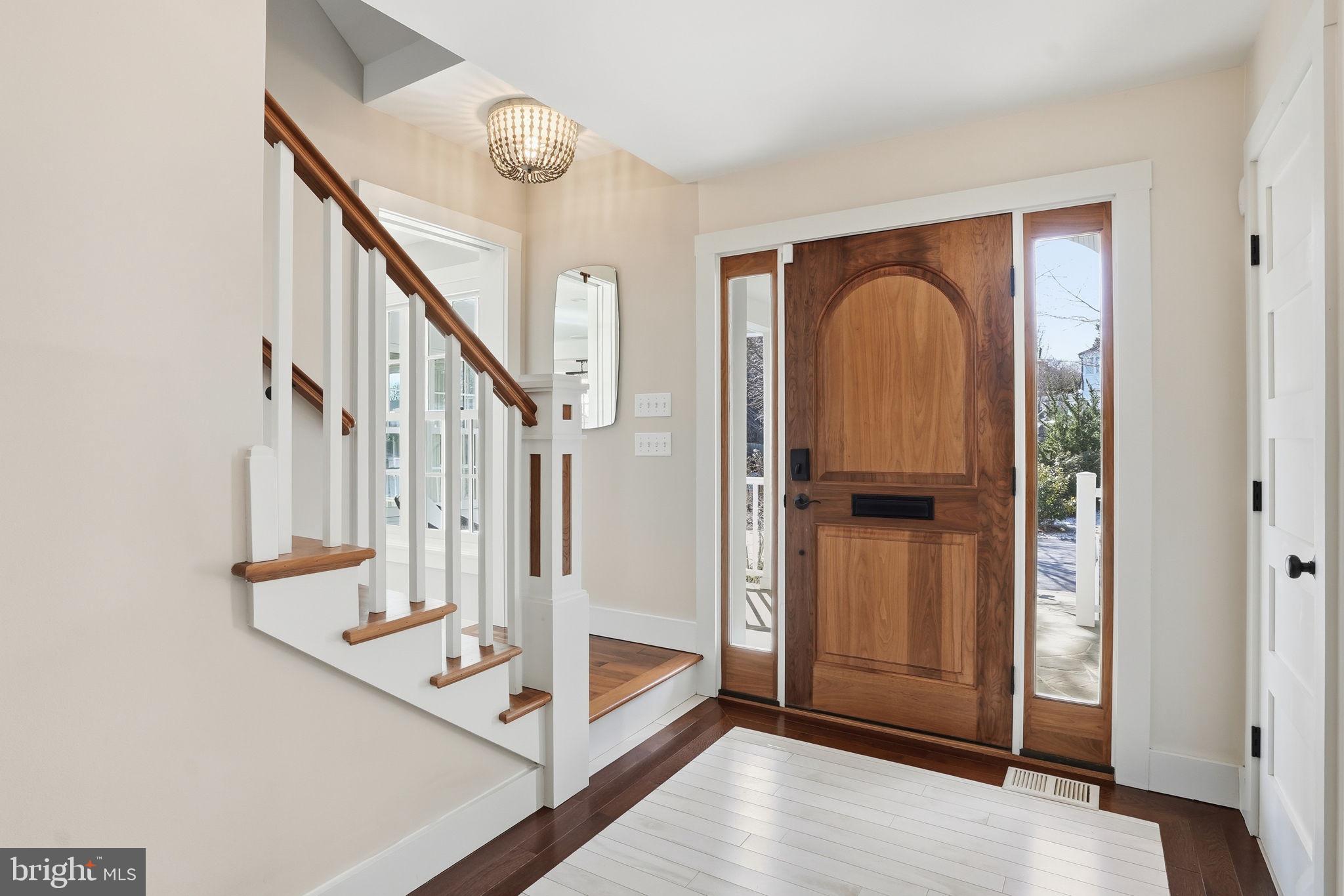 MURRAY HILL - Residential