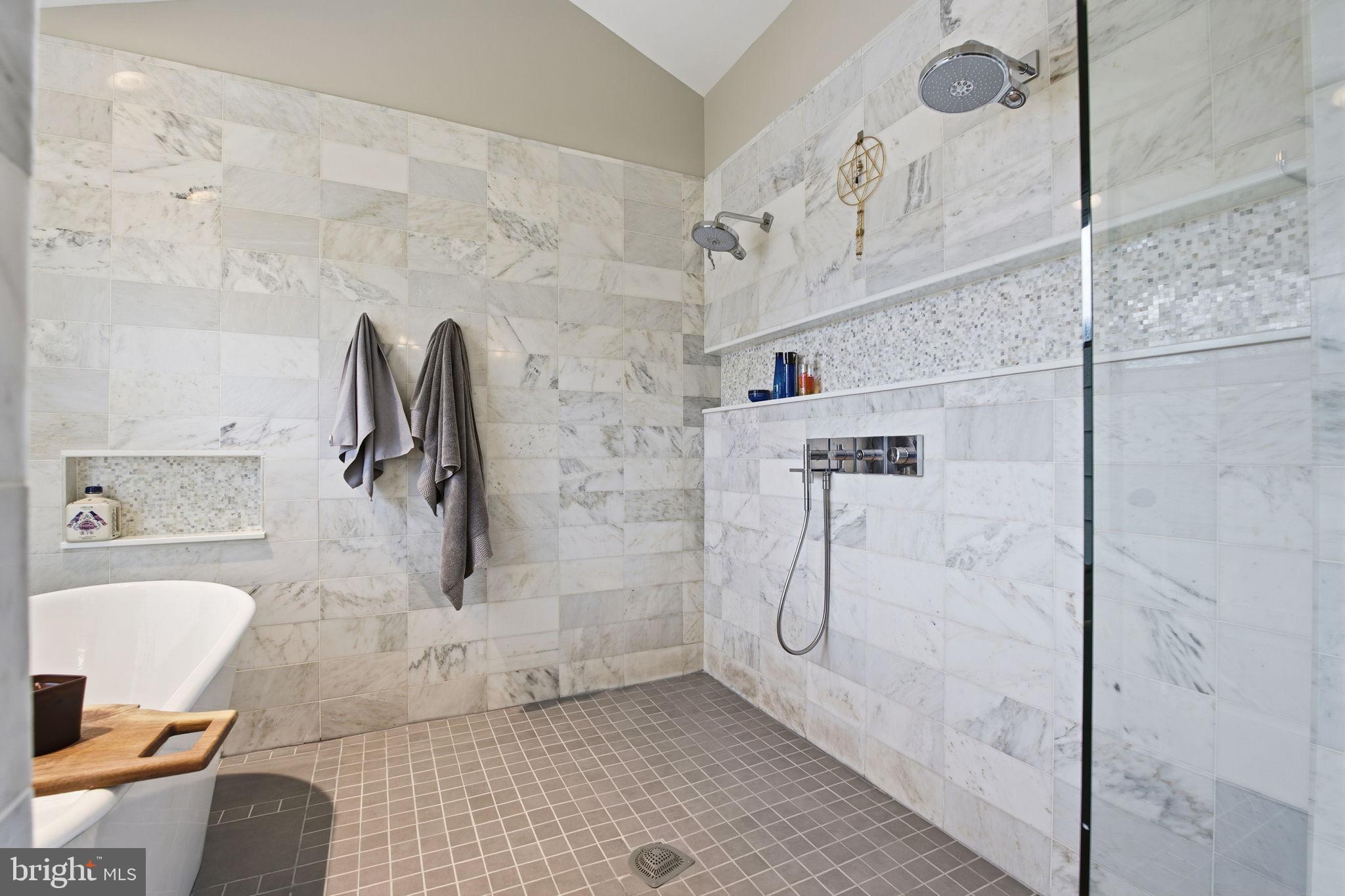 MURRAY HILL - Residential