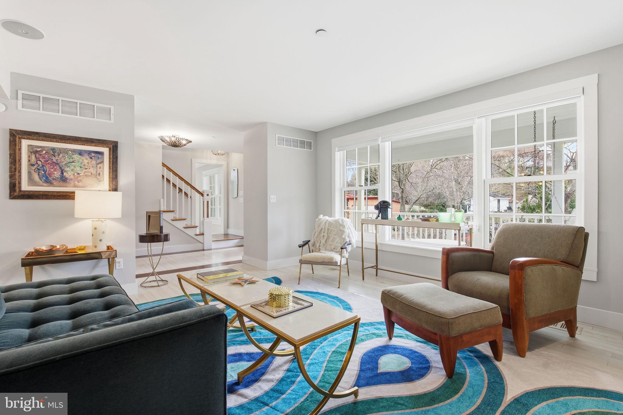 MURRAY HILL - Residential