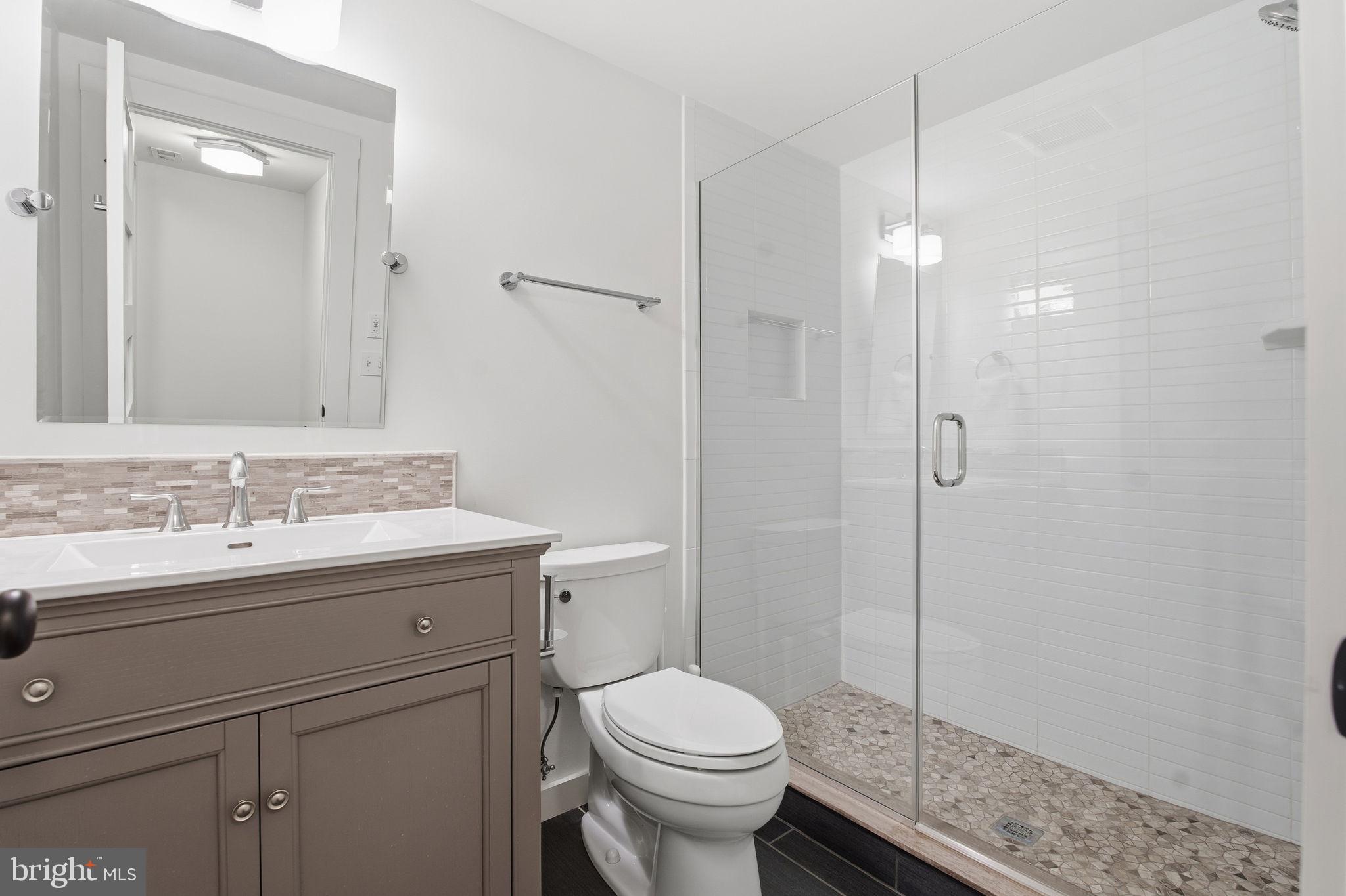 MURRAY HILL - Residential