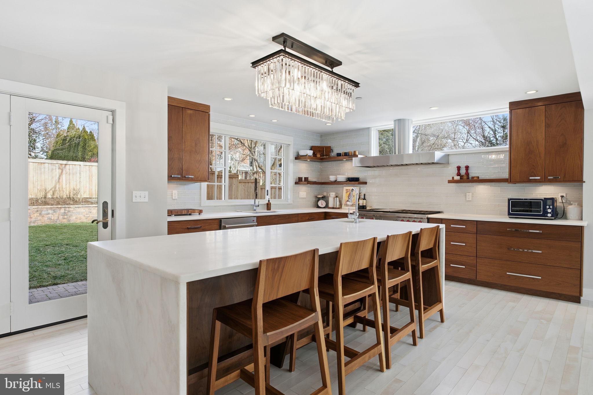 MURRAY HILL - Residential