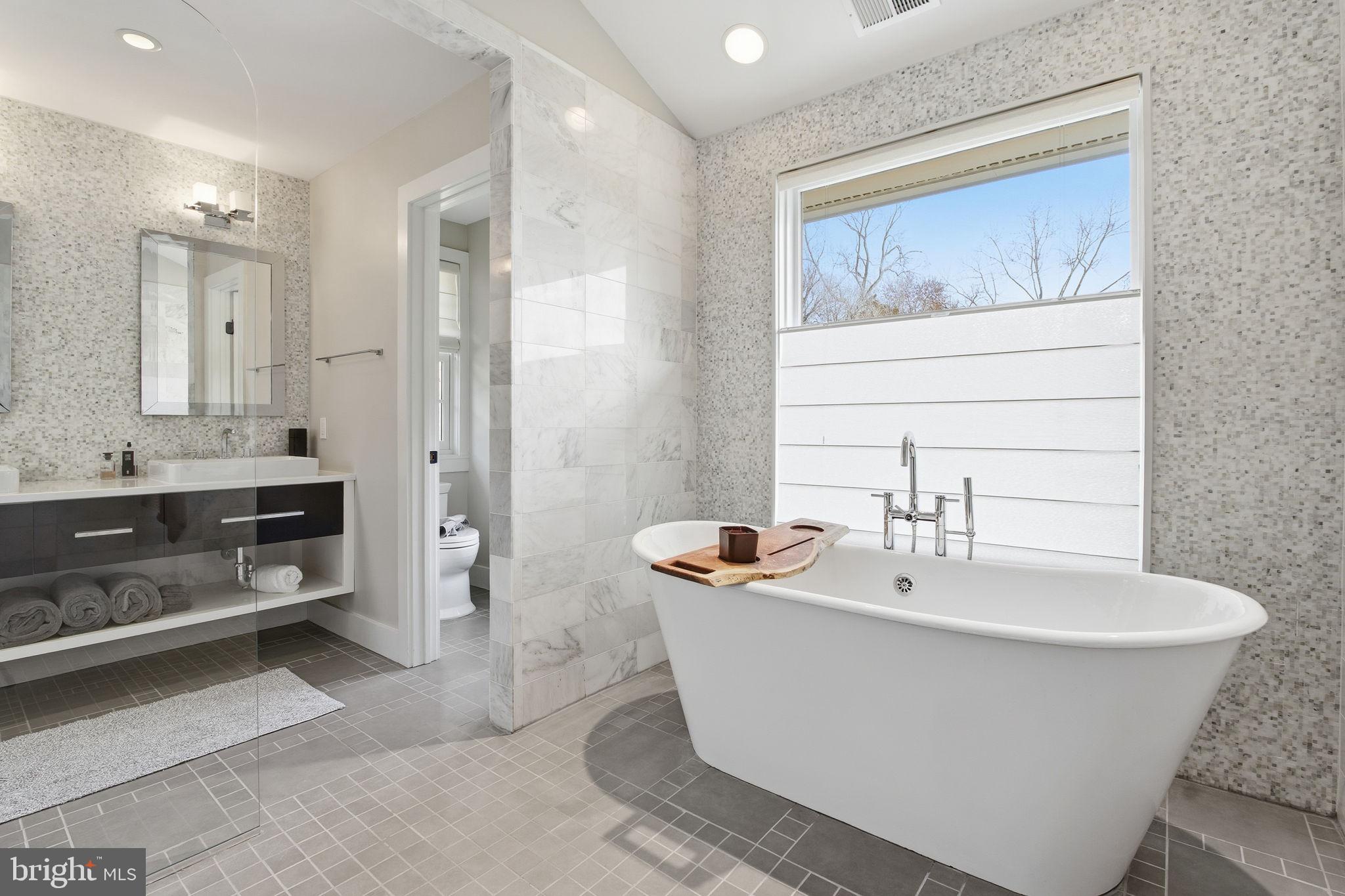 MURRAY HILL - Residential