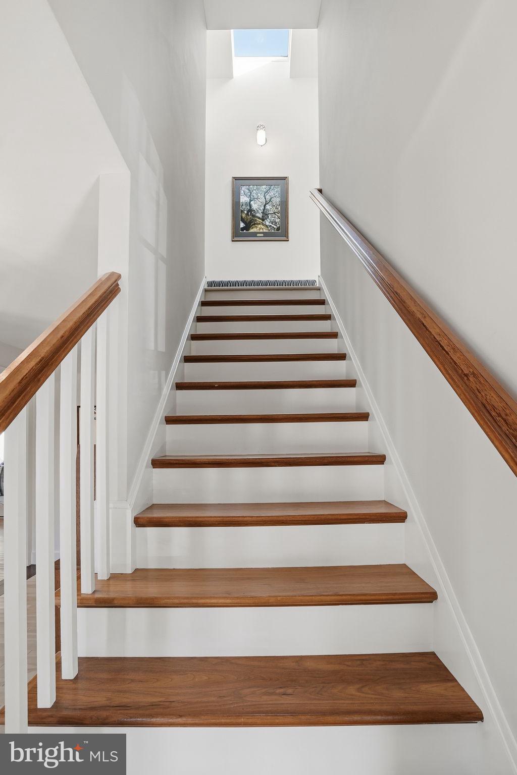 MURRAY HILL - Residential