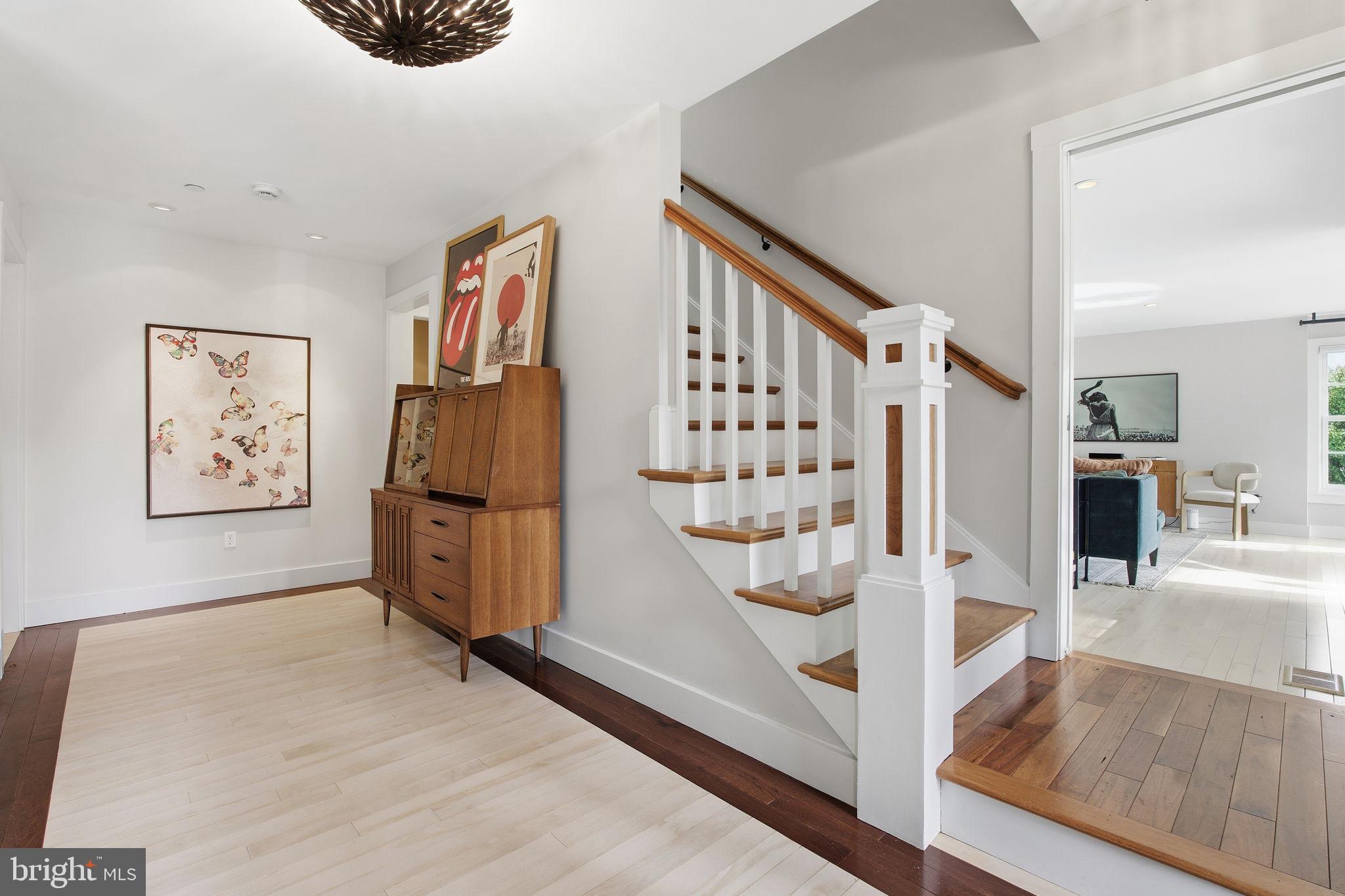 MURRAY HILL - Residential