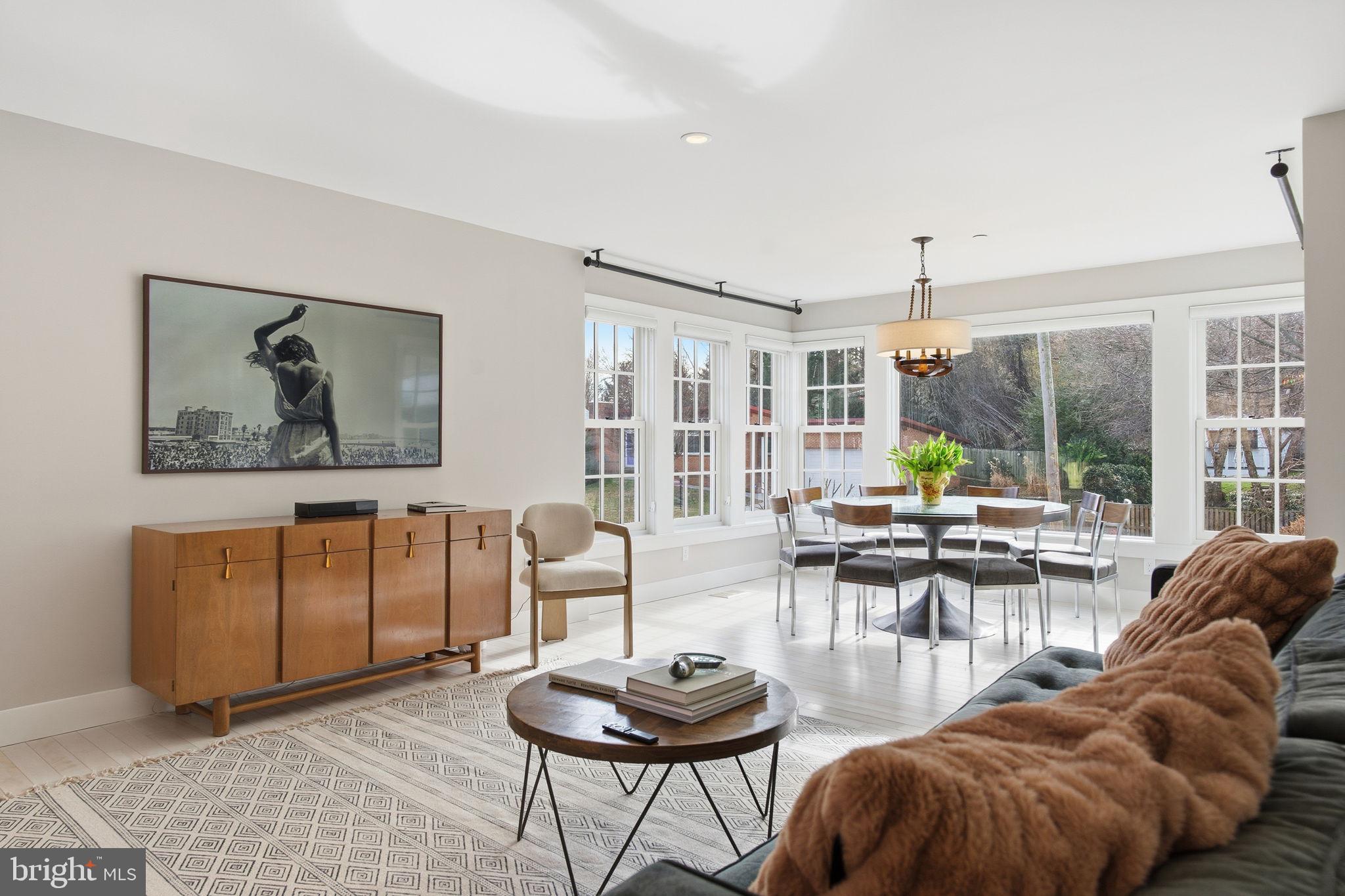 MURRAY HILL - Residential