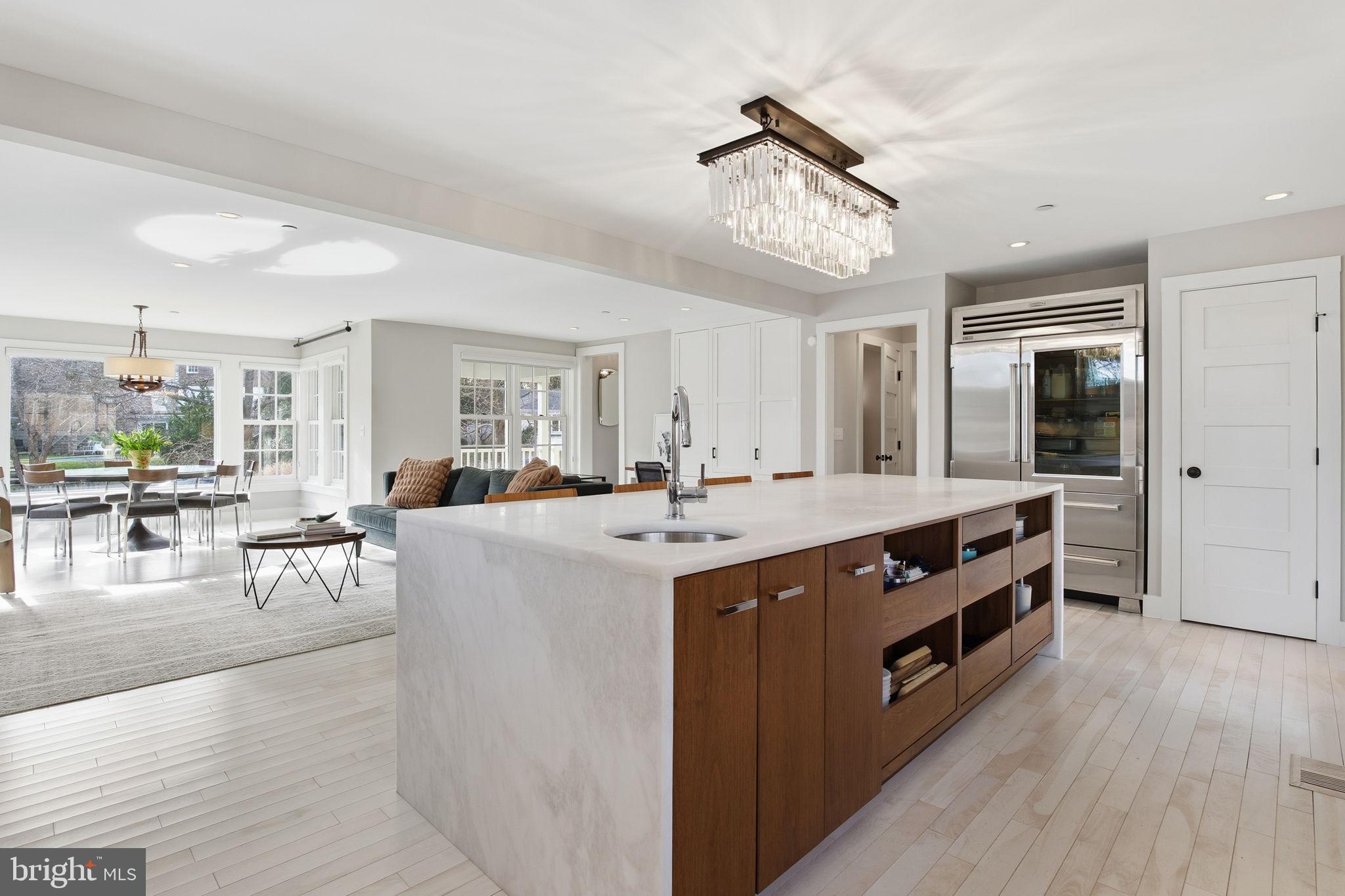 MURRAY HILL - Residential