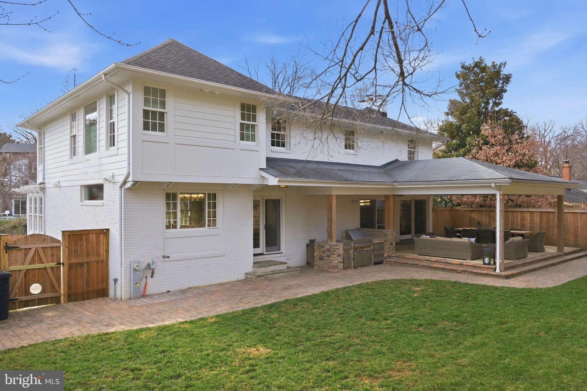 MURRAY HILL - Residential