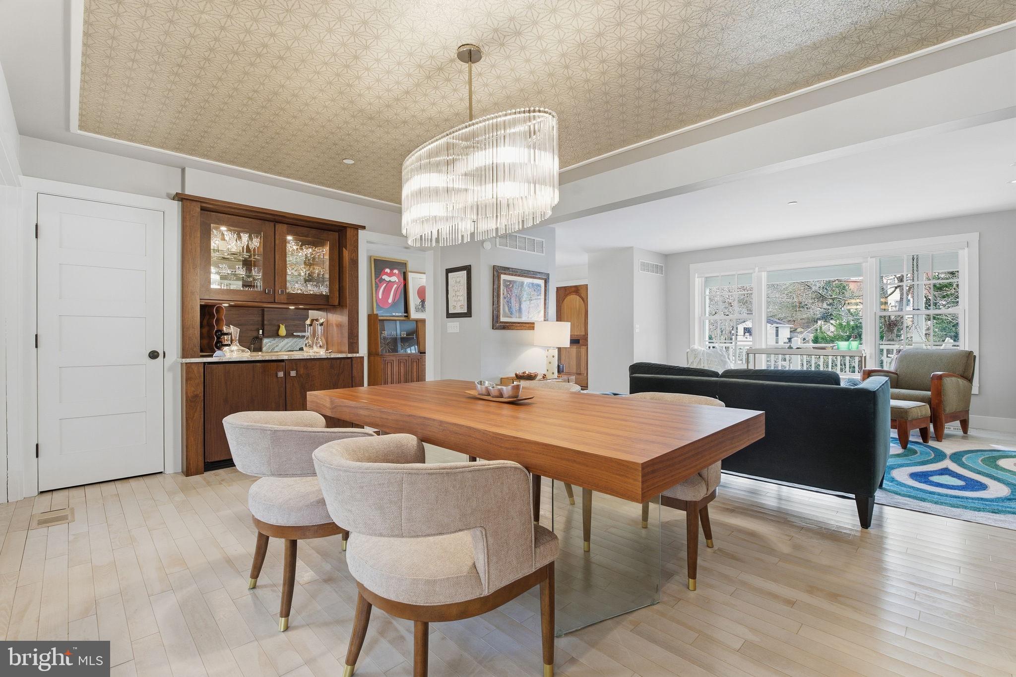 MURRAY HILL - Residential