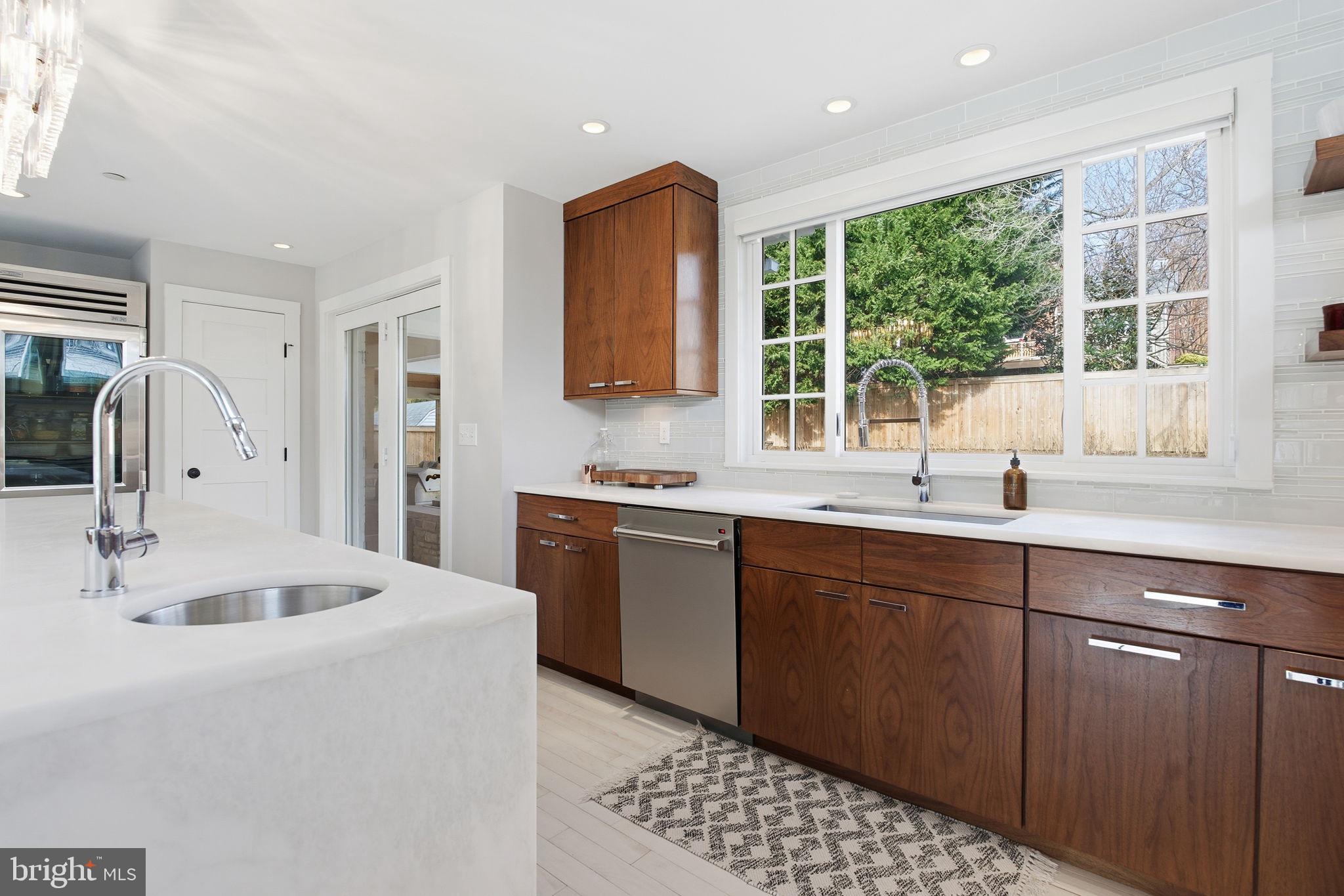 MURRAY HILL - Residential